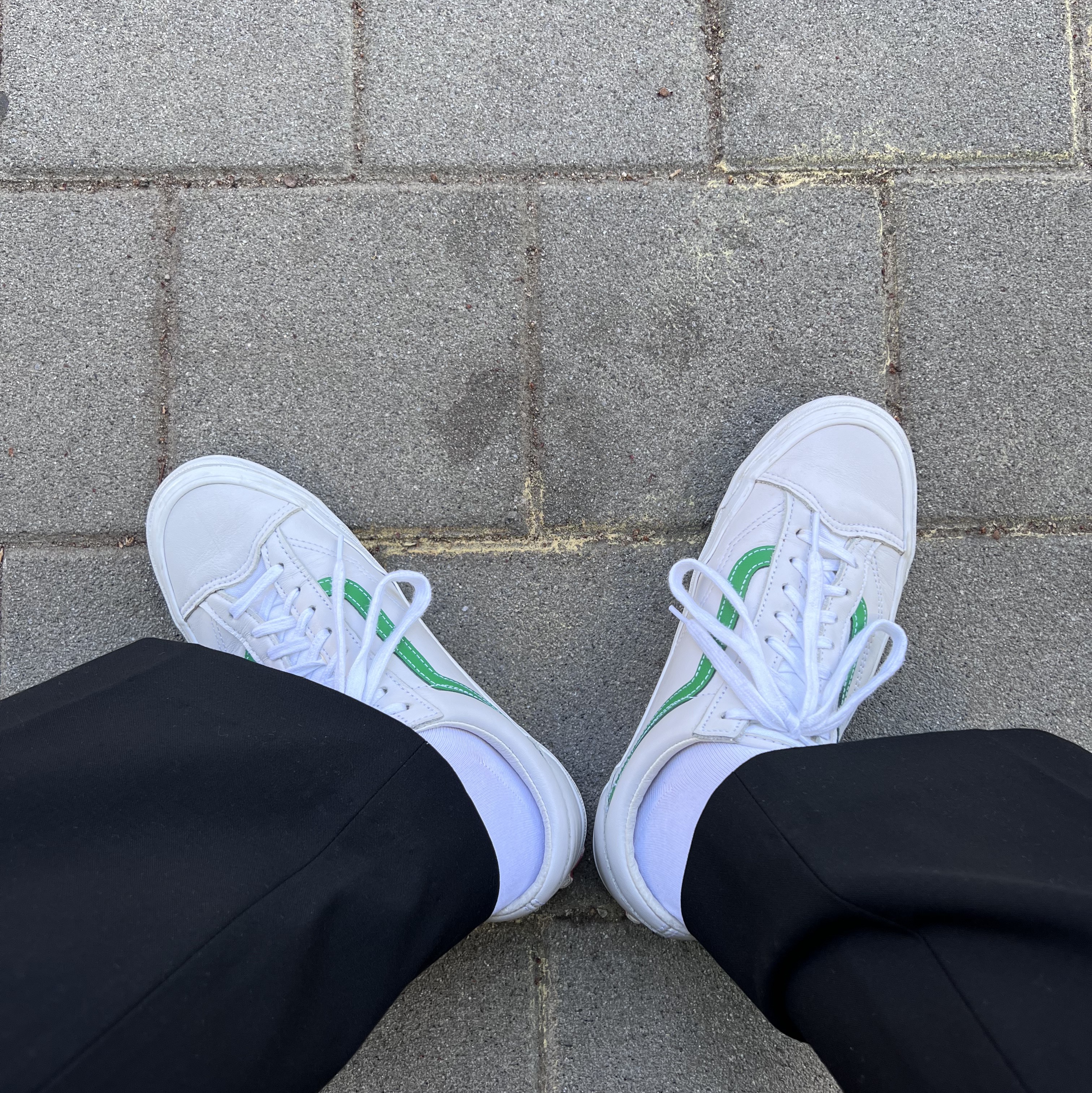 Vans Vault OG Style 36 LX Green 착용 스타일
