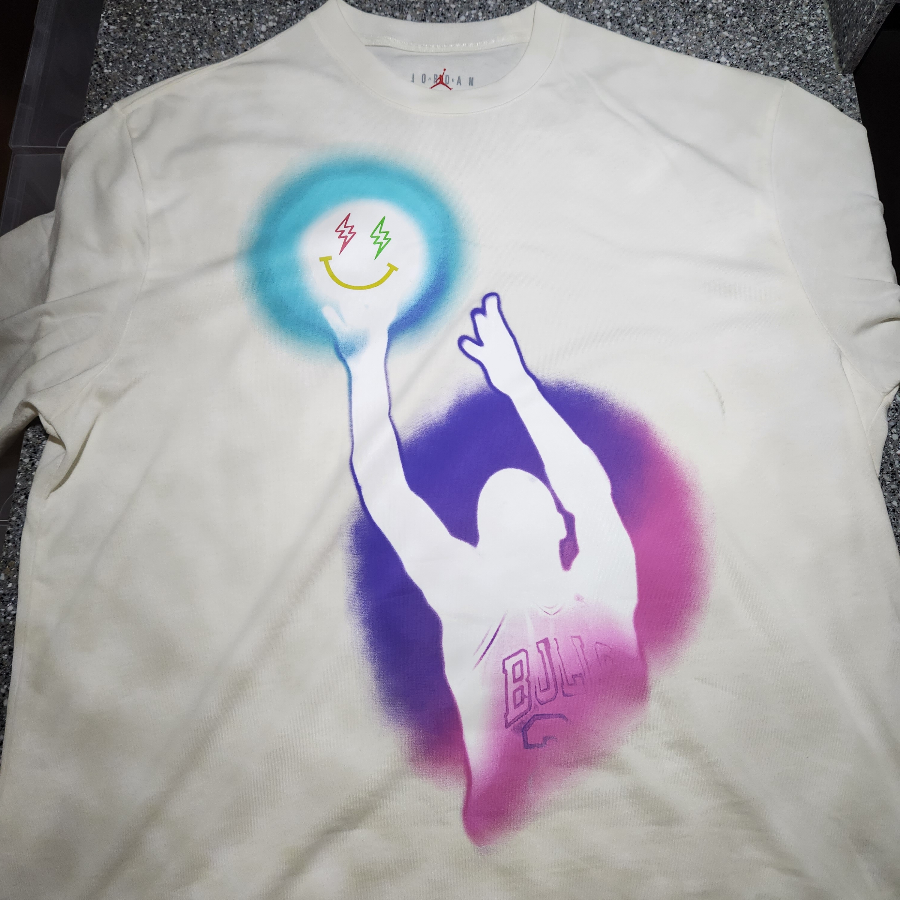 Jordan x J Balvin S/S T-Shirt Sail - Asia 착용 스타일