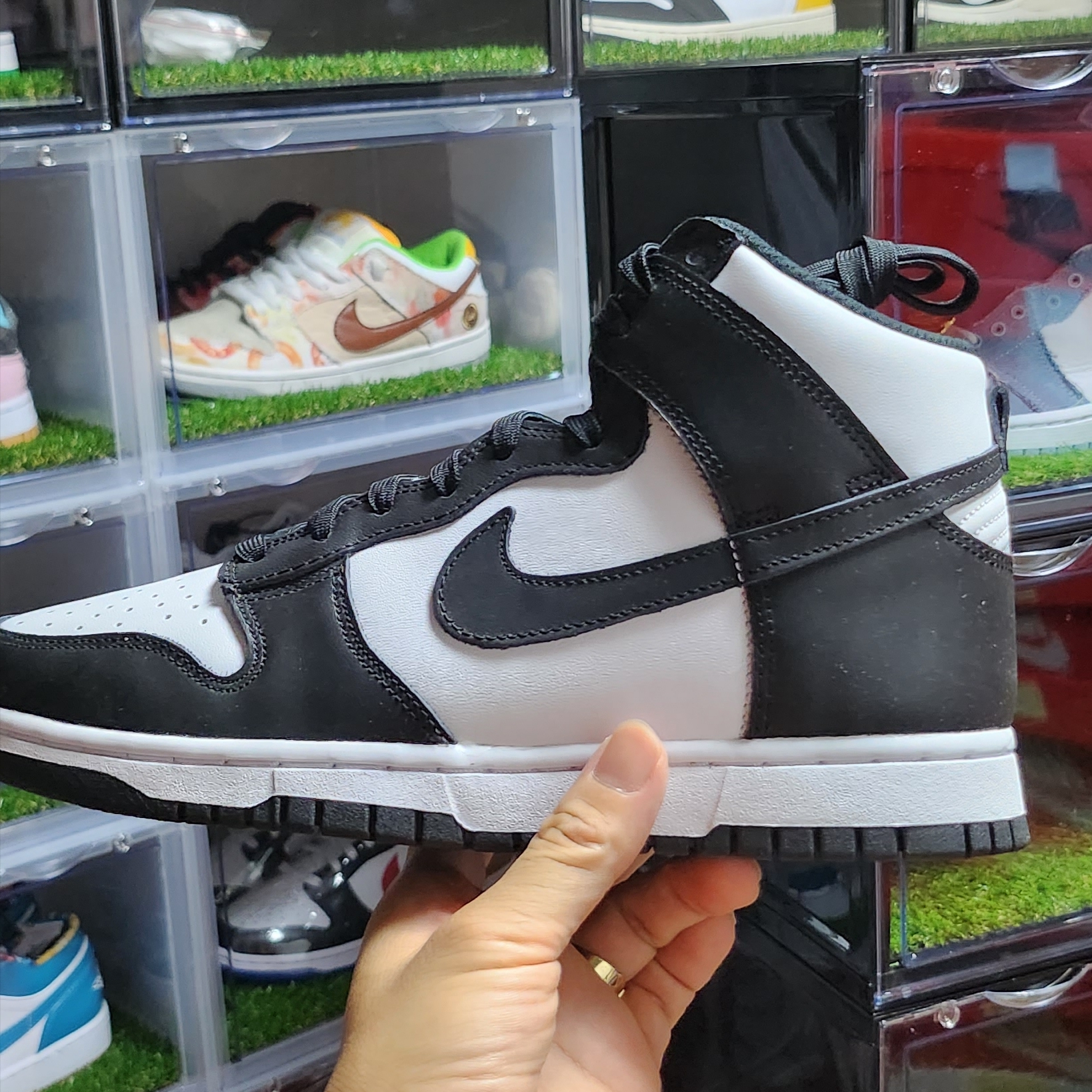 (W) Jordan 1 Low SE Black White, (W) Nike Dunk High Black and White 착용 스타일 - 3