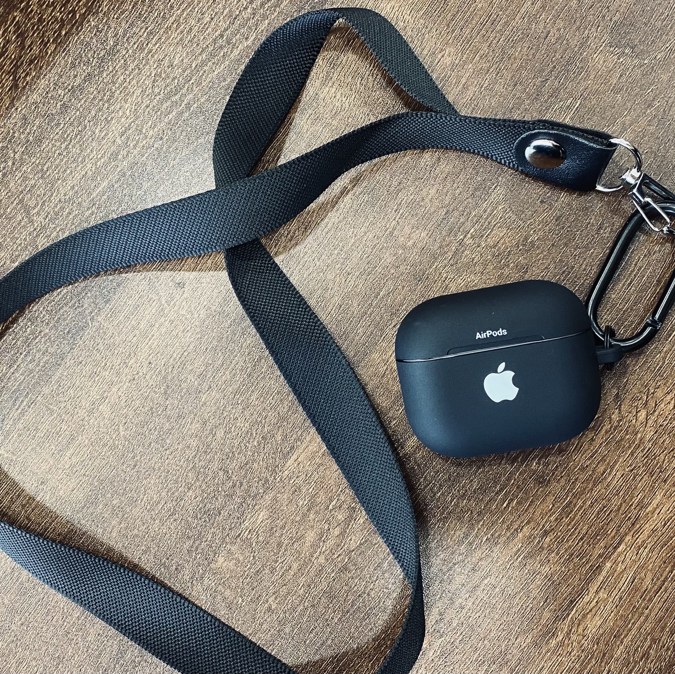 Apple Airpods 3rd Gen with MagSafe Charging Case (Korean Ver.) 착용 스타일