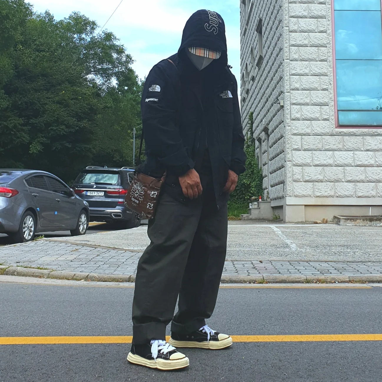 Maison Mihara Yasuhiro Peterson VL OG Sole Canvas Low-top Sneakers Black, Supreme x The North Face Trekking Convertible Jacket Black - 22SS 착용 스타일