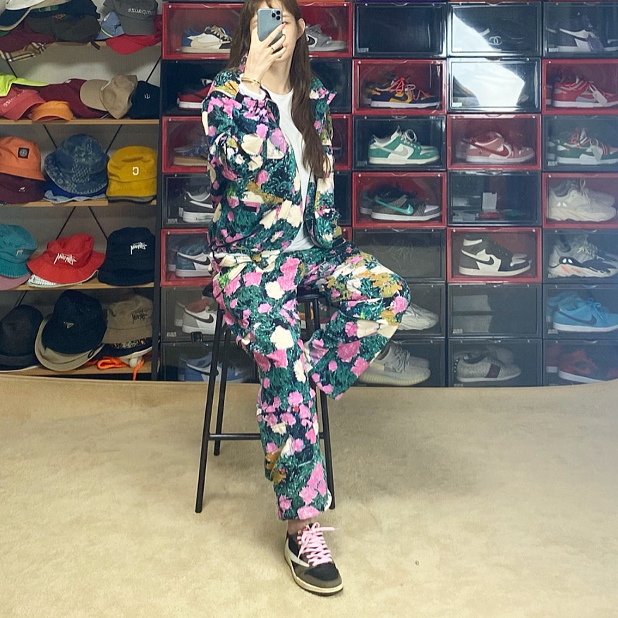 Supreme x The North Face Trekking Convertible Jacket Flowers - 22SS, Supreme x The North Face Trekking Zip-Off Belted Pants Flowers - 22SS 착용 스타일