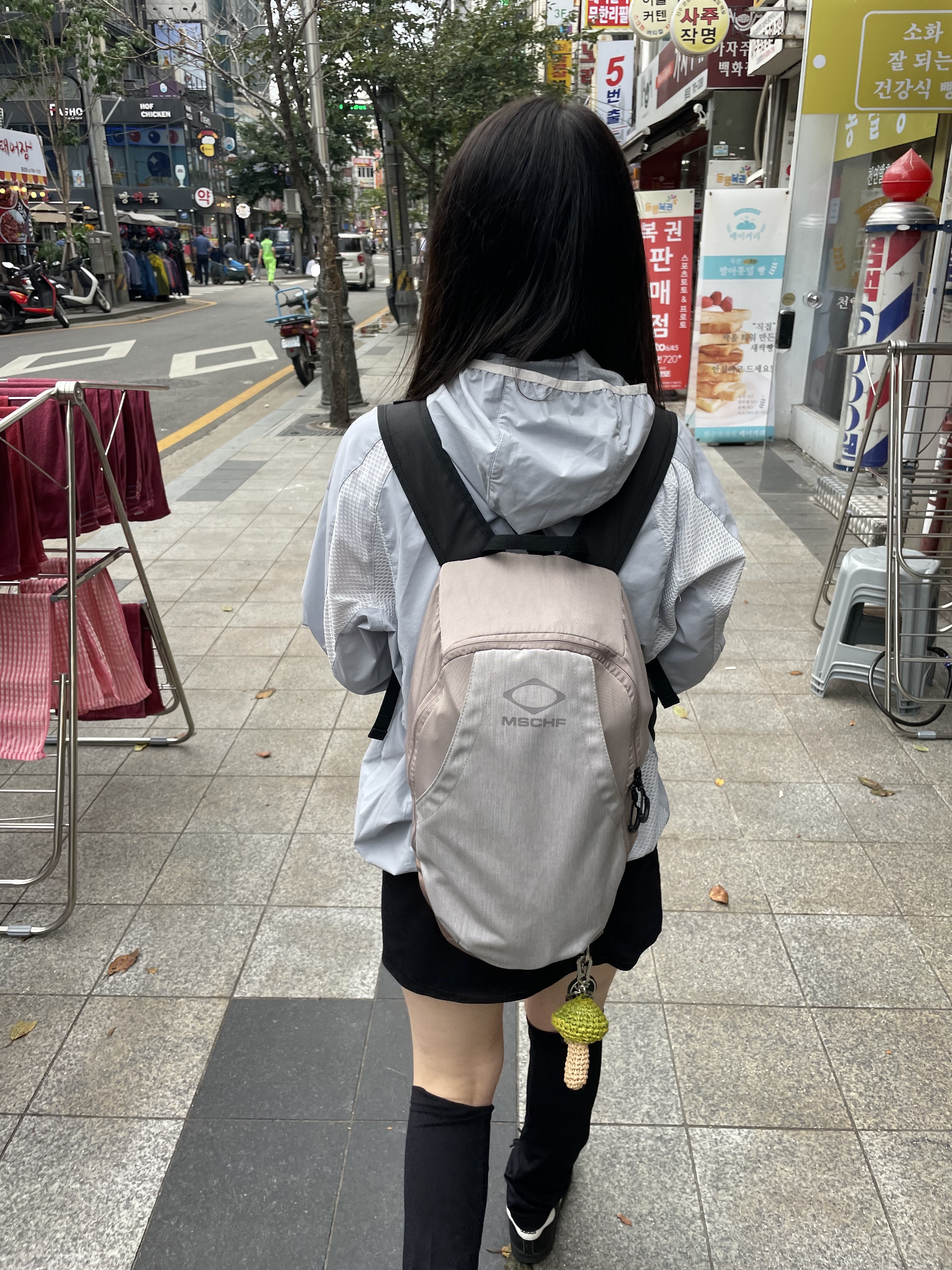 Sansan Gear Mesh Jacket Sky Blue - 22SS, Stussy Mushroom Raffia Keychain 착용 스타일 - 2
