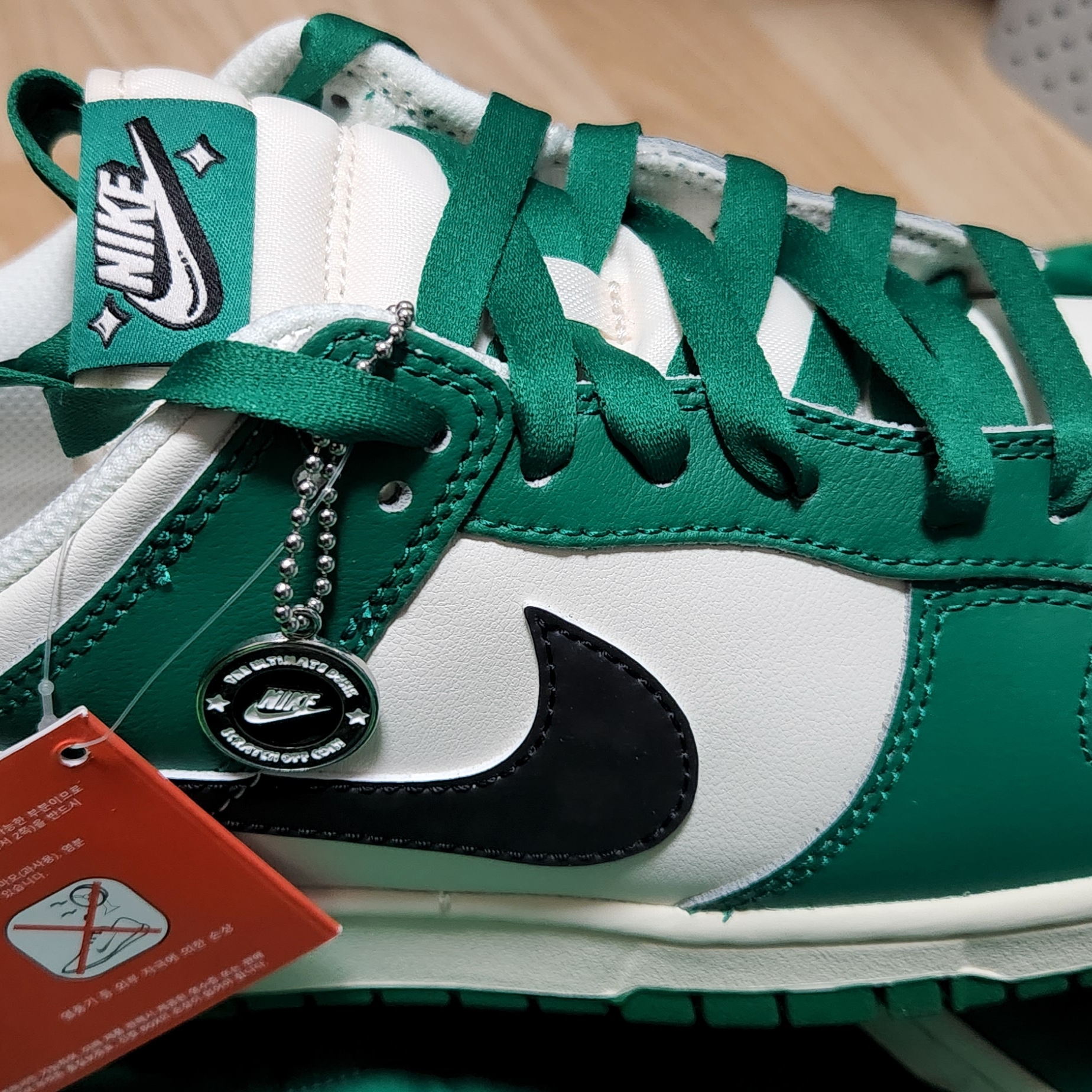 Nike Dunk Low Retro SE Jackpot Malachite 착용 스타일