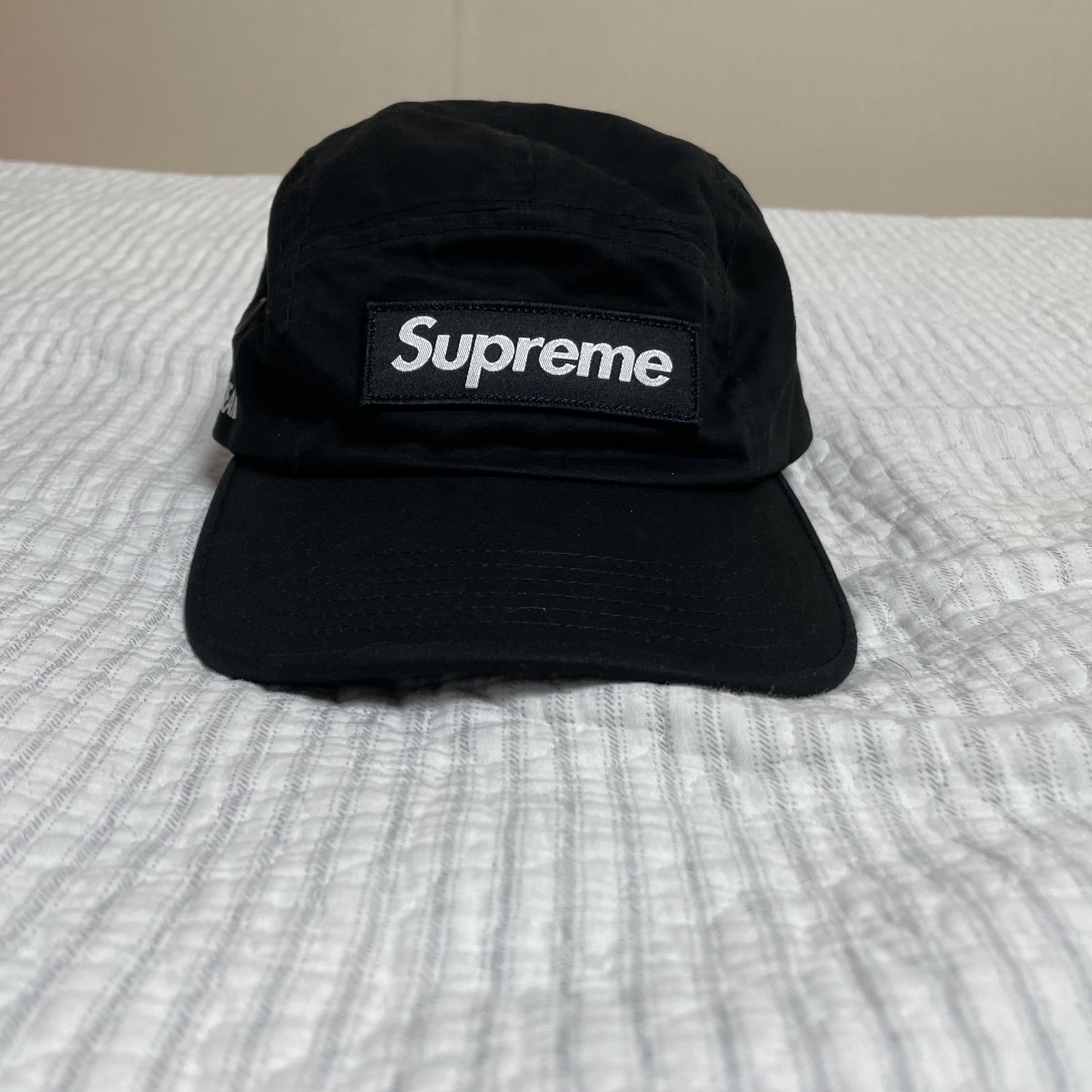 Apple Watch SE 40mm GPS Space Gray Aluminum Case with Sport Band Midnight (Korean Ver.), Supreme Backpack Black - 22SS 착용 스타일 - 2