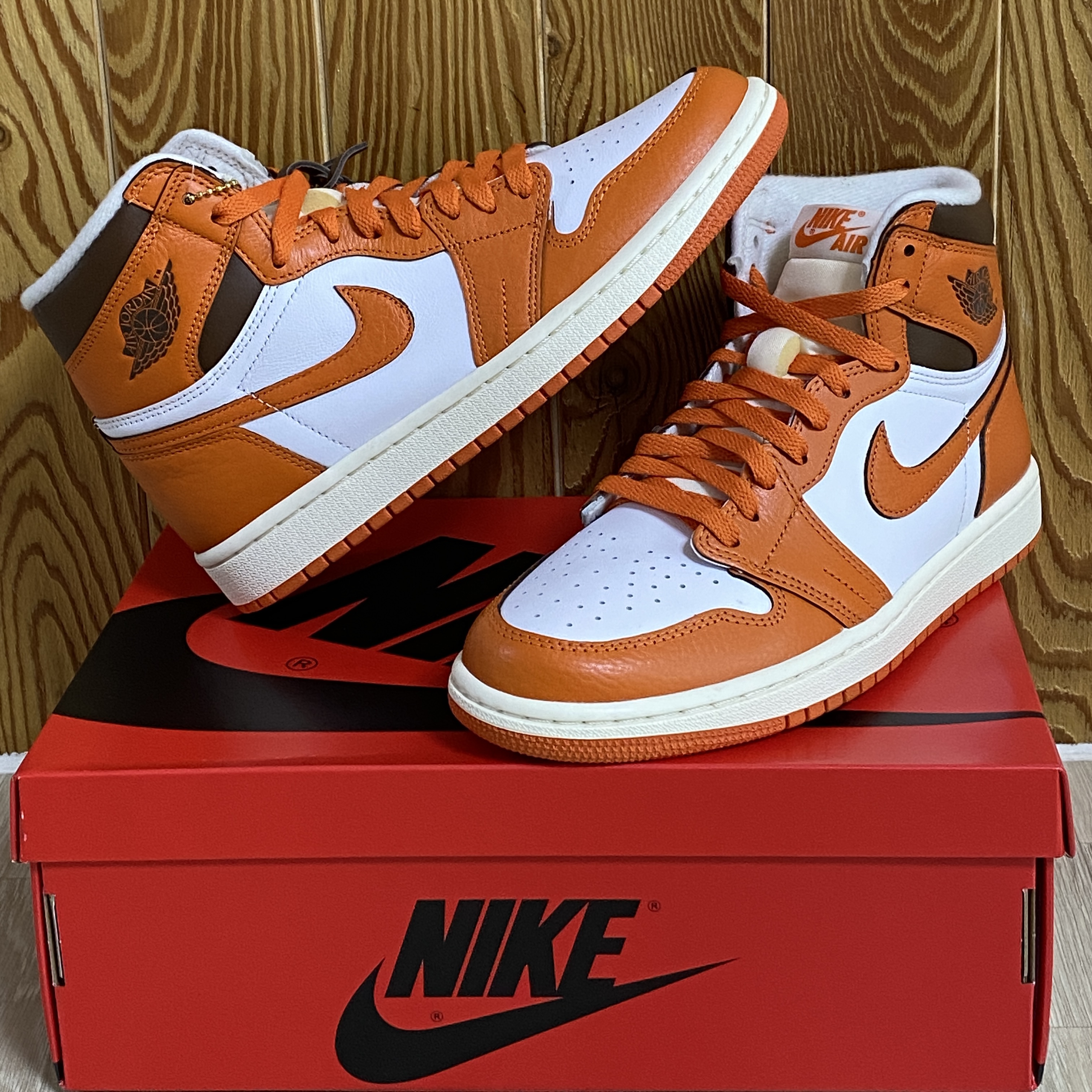 (W) Jordan 1 Retro High OG Starfish 착용 스타일