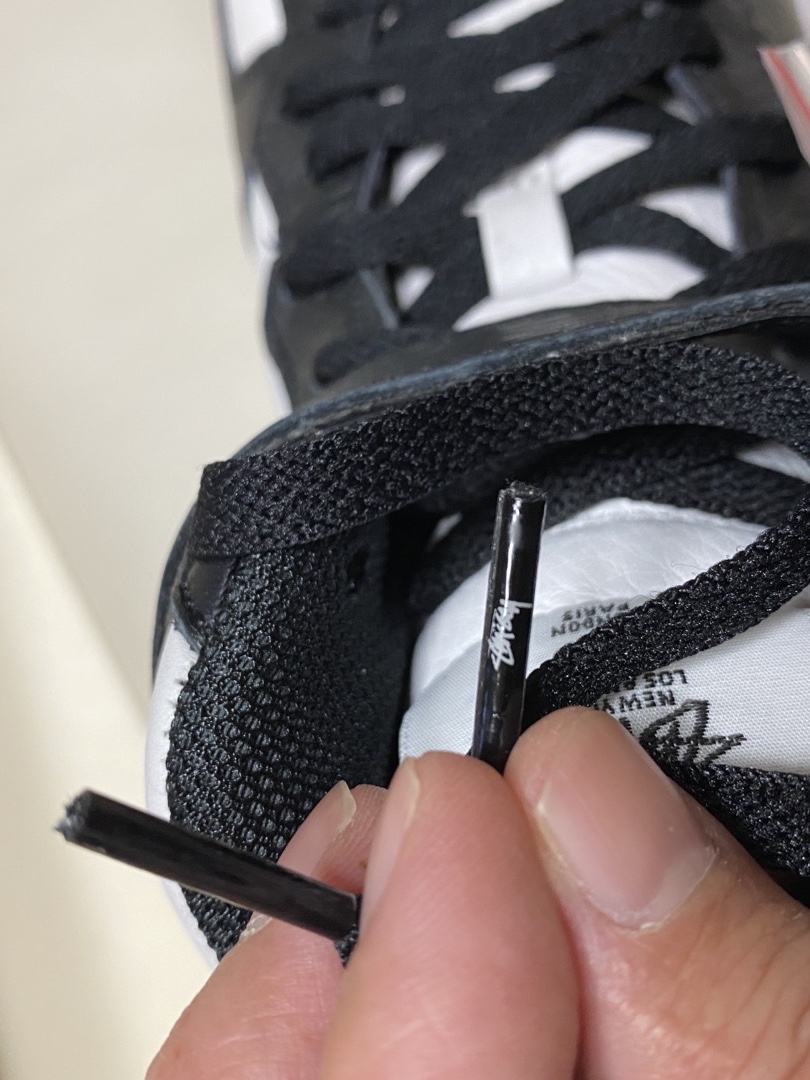 Nike x Stussy Air Force 1 '07 Mid SP Black and Light Bone 착용 스타일