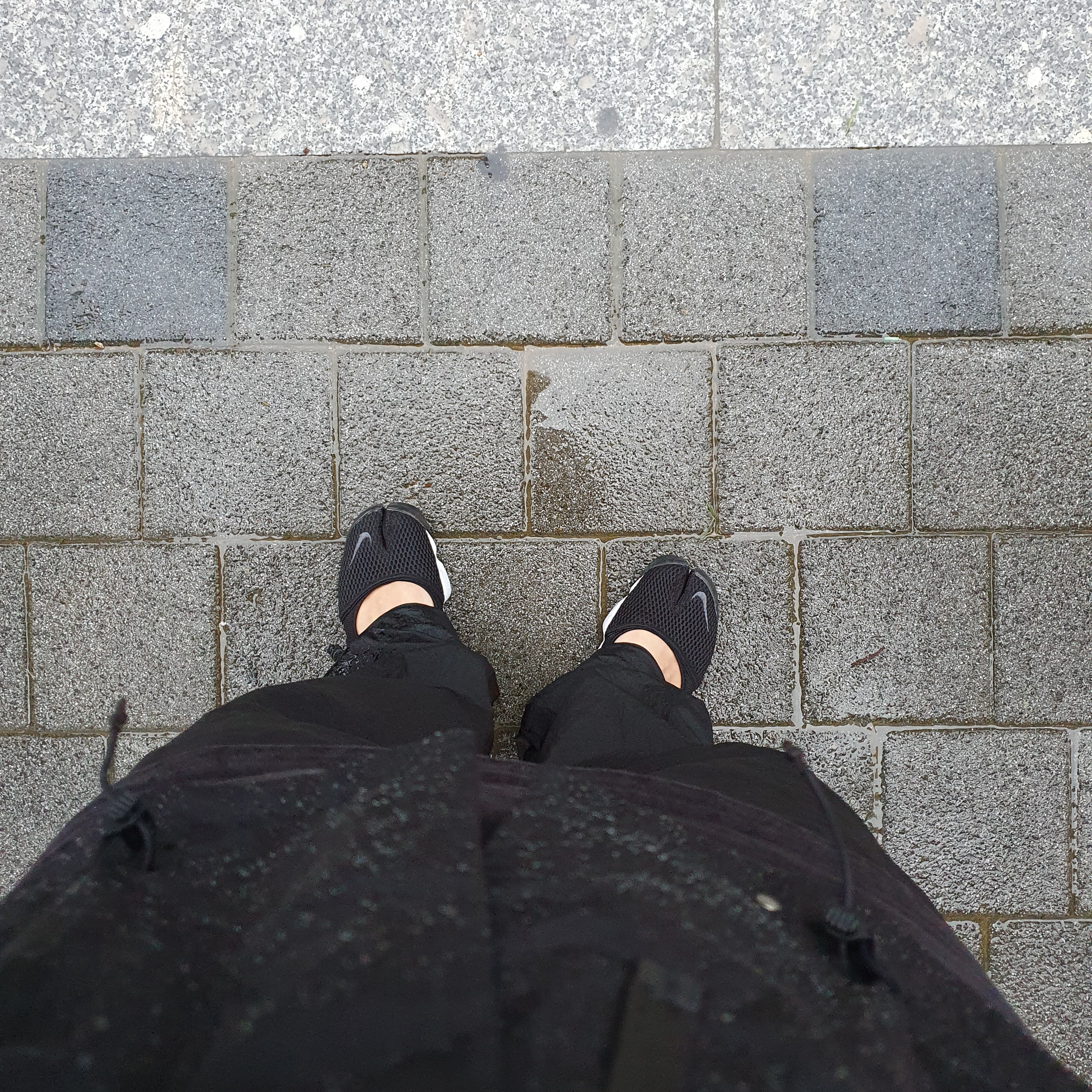 (W) Nike Air Rift Breathe Black 착용 스타일