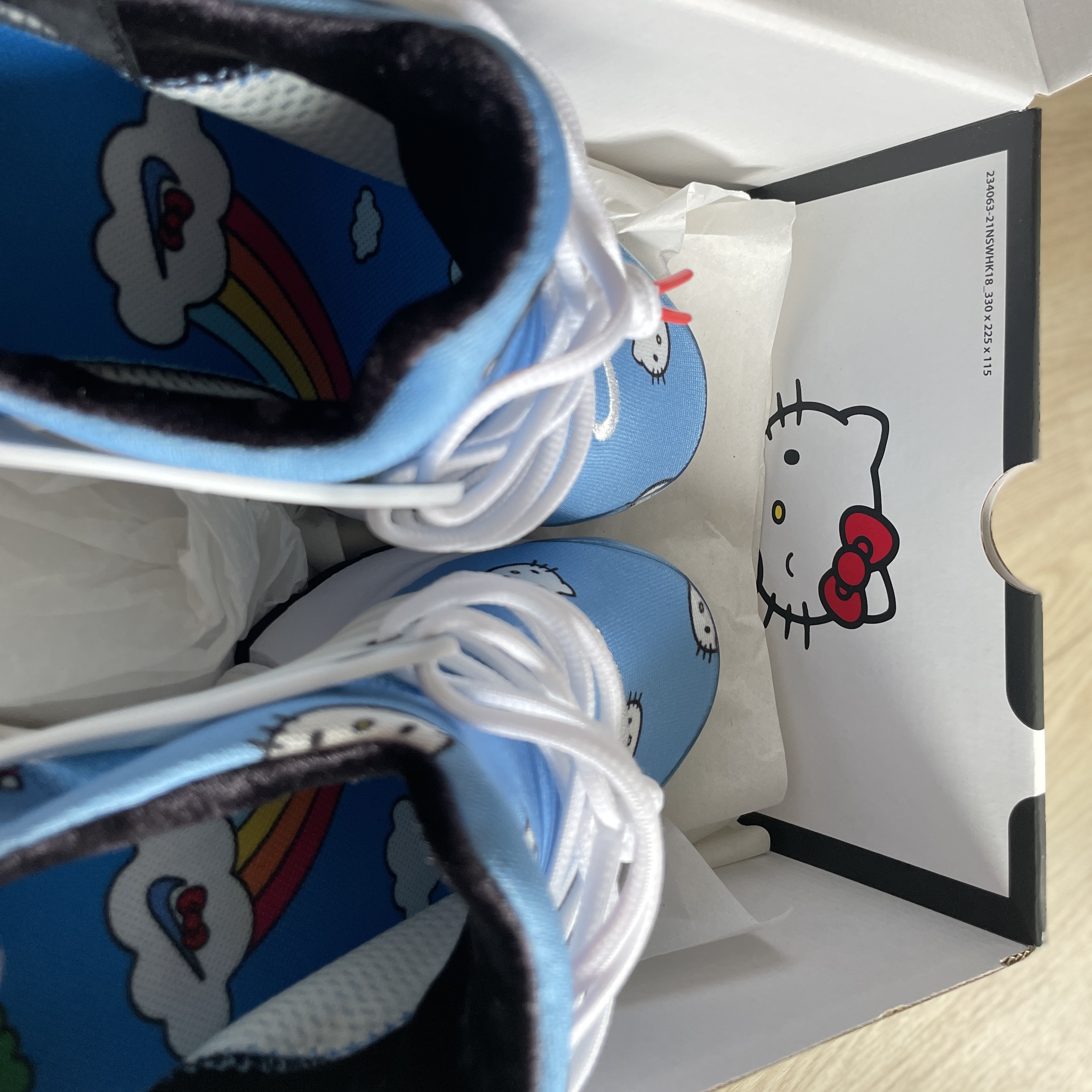 Nike x Hello Kitty Air Presto University Blue 착용 스타일 - 5