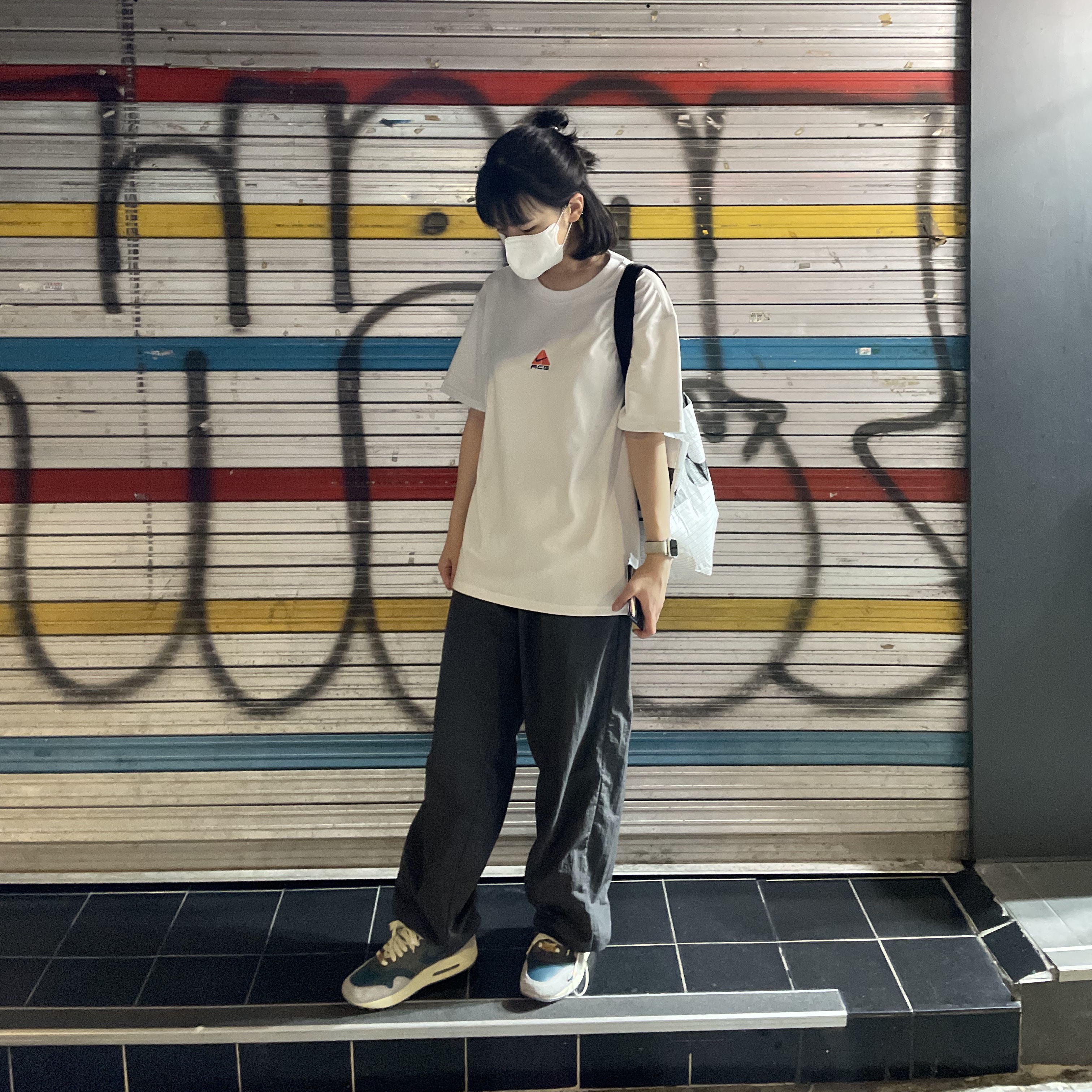 Nike x Kasina Air Max 1 SP Won-Ang Particle Grey, Nike ACG LBR Lungs T-Shirt Summit White - Asia 착용 스타일