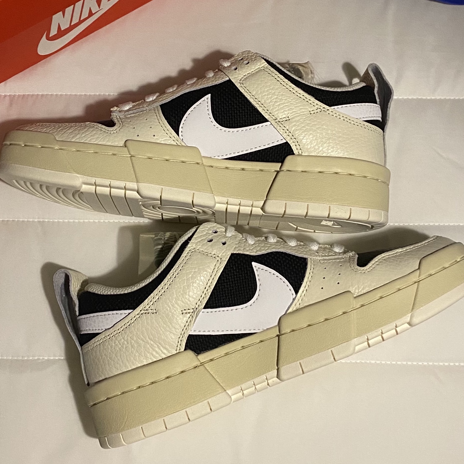 (W) Nike Dunk Low Disrupt Pale Ivory 착용 스타일 - 2