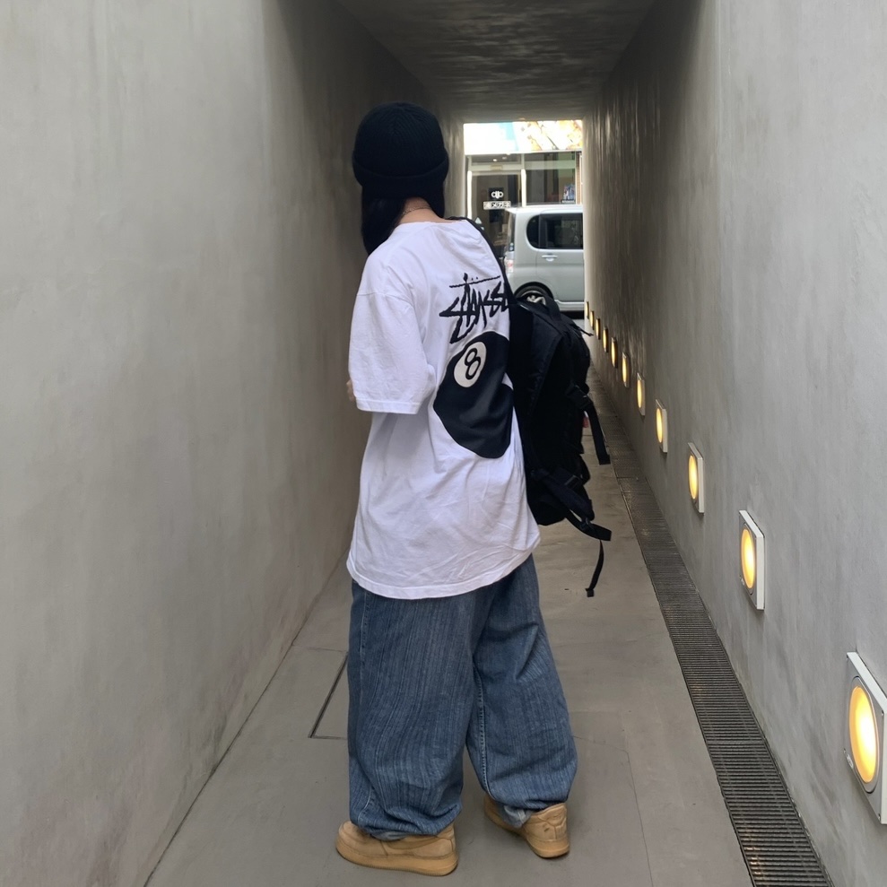 Nike Air Force 1 '07 WB Flax, Stussy 8 Ball T-Shirt White - 22SS 착용 스타일 - 1