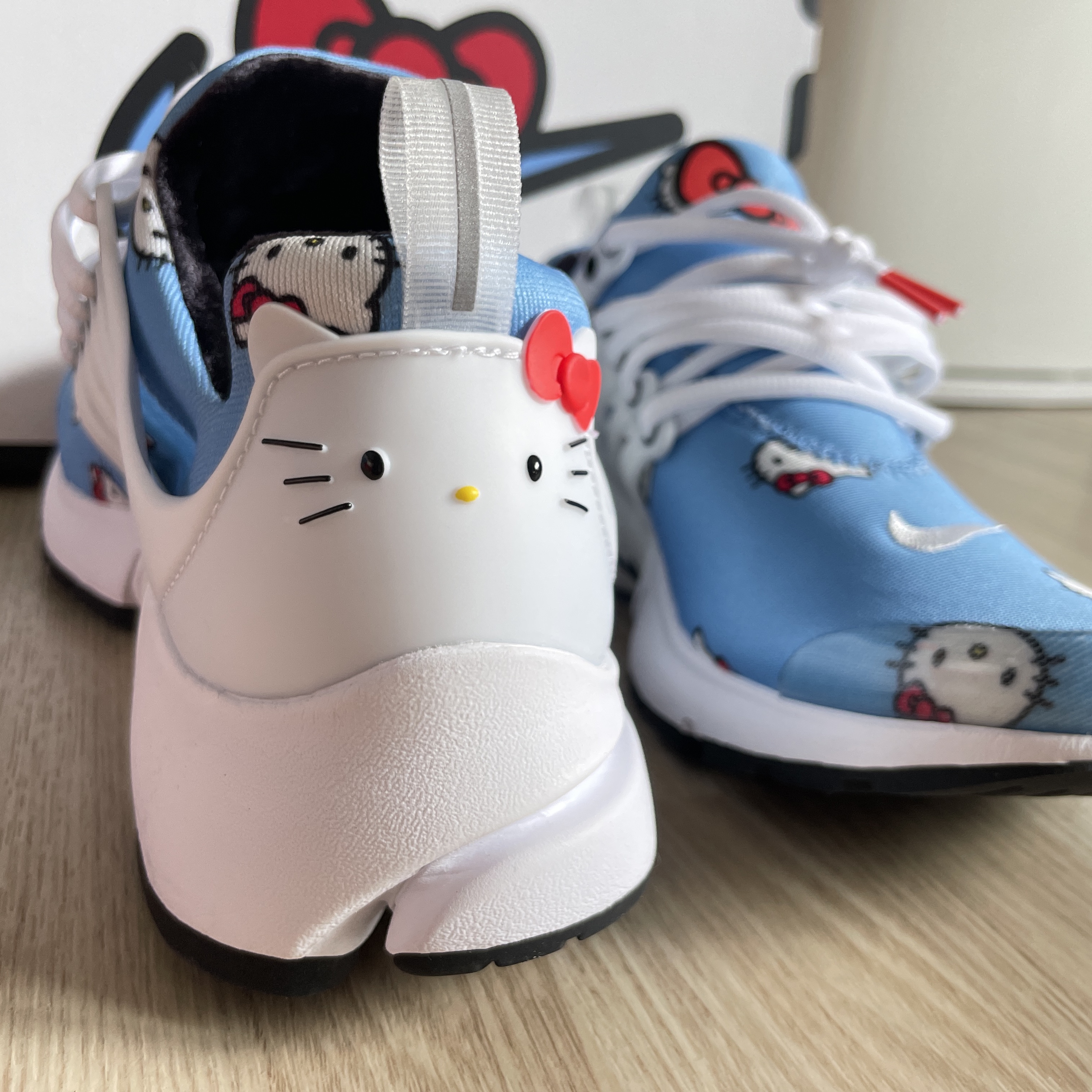 Nike x Hello Kitty Air Presto University Blue 착용 스타일 - 4