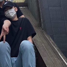 AMI de Coeur T-Shirt Black 착용 스타일