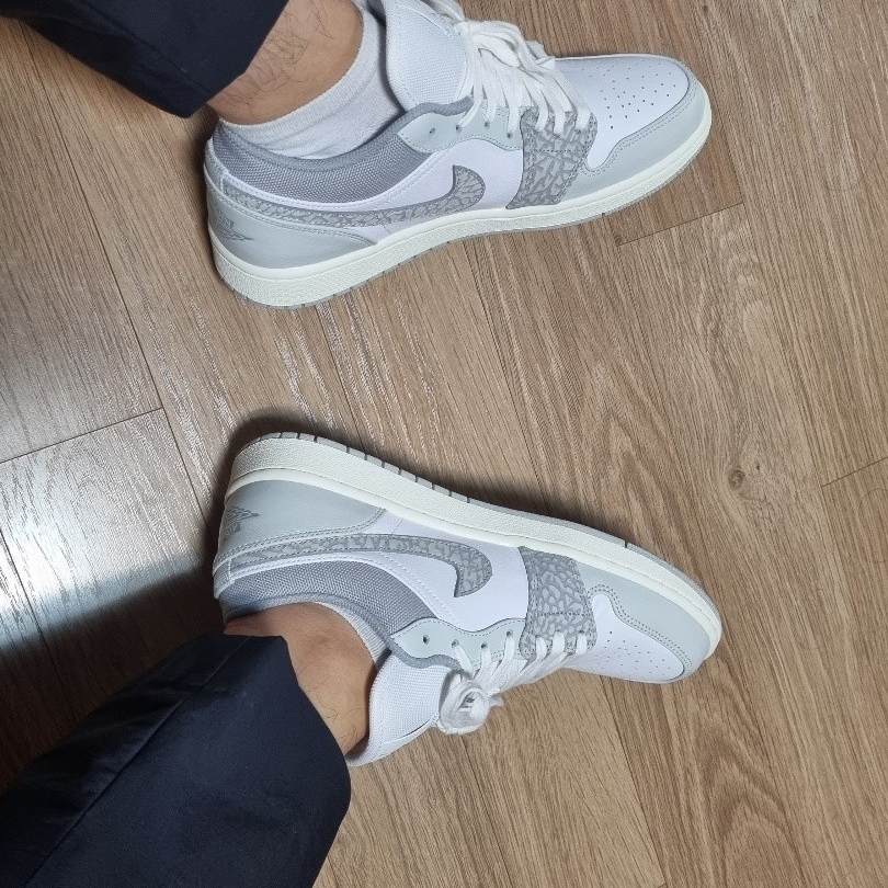 Jordan 1 Low PRM Elephant Print 착용 스타일 - 4