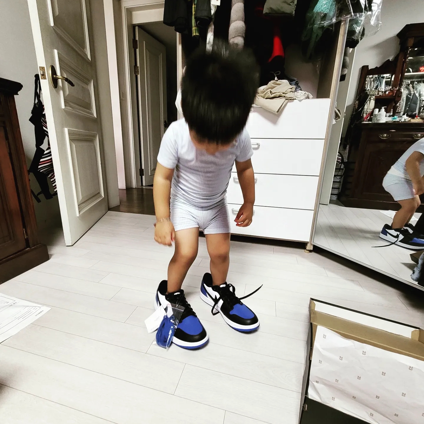 Jordan 1 Low Golf Sport Royal 착용 스타일 - 1