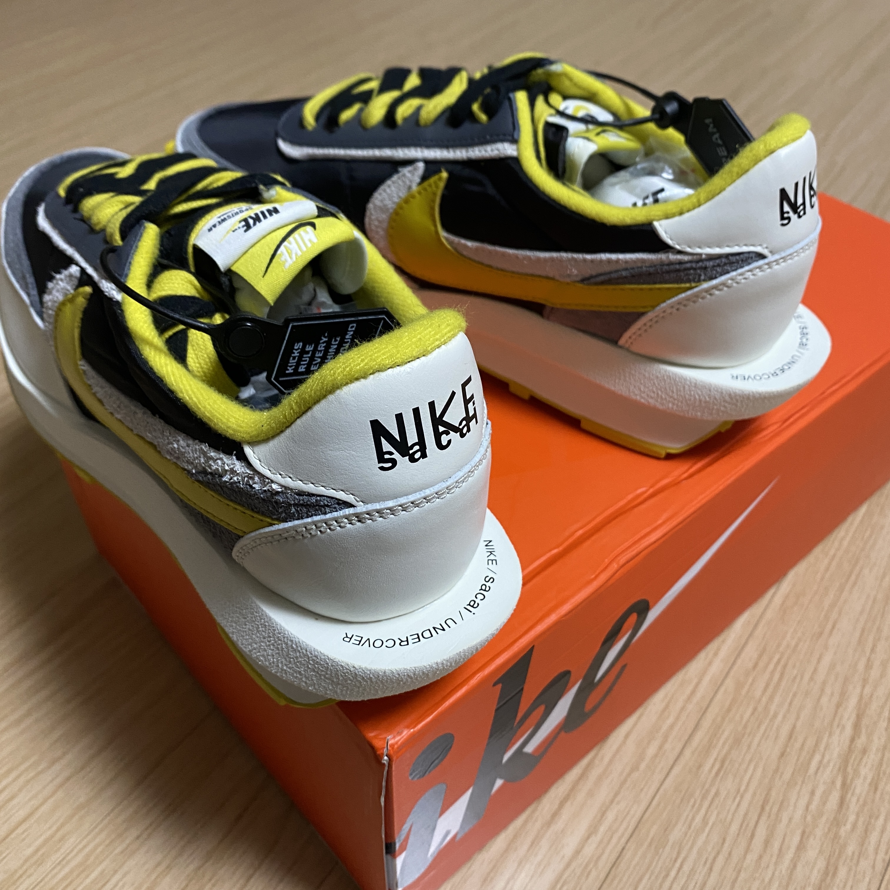 Nike x Sacai x Undercover LDWaffle Black Bright Citron 착용 스타일