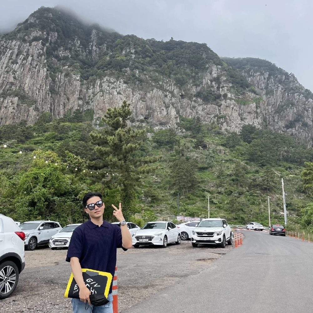 KREAM 프로필 이미지