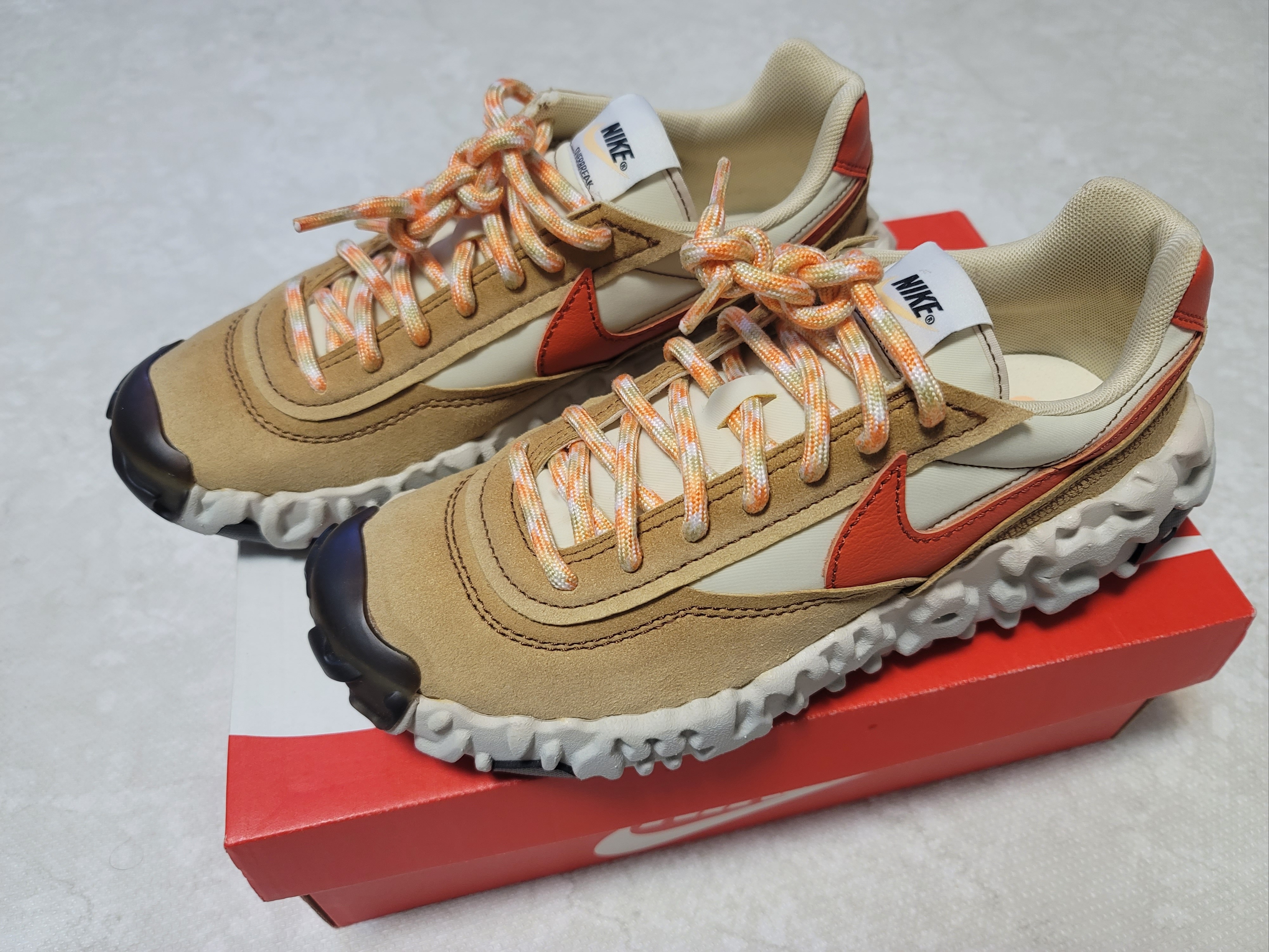 Nike Overbreak SP Fossil 착용 스타일
