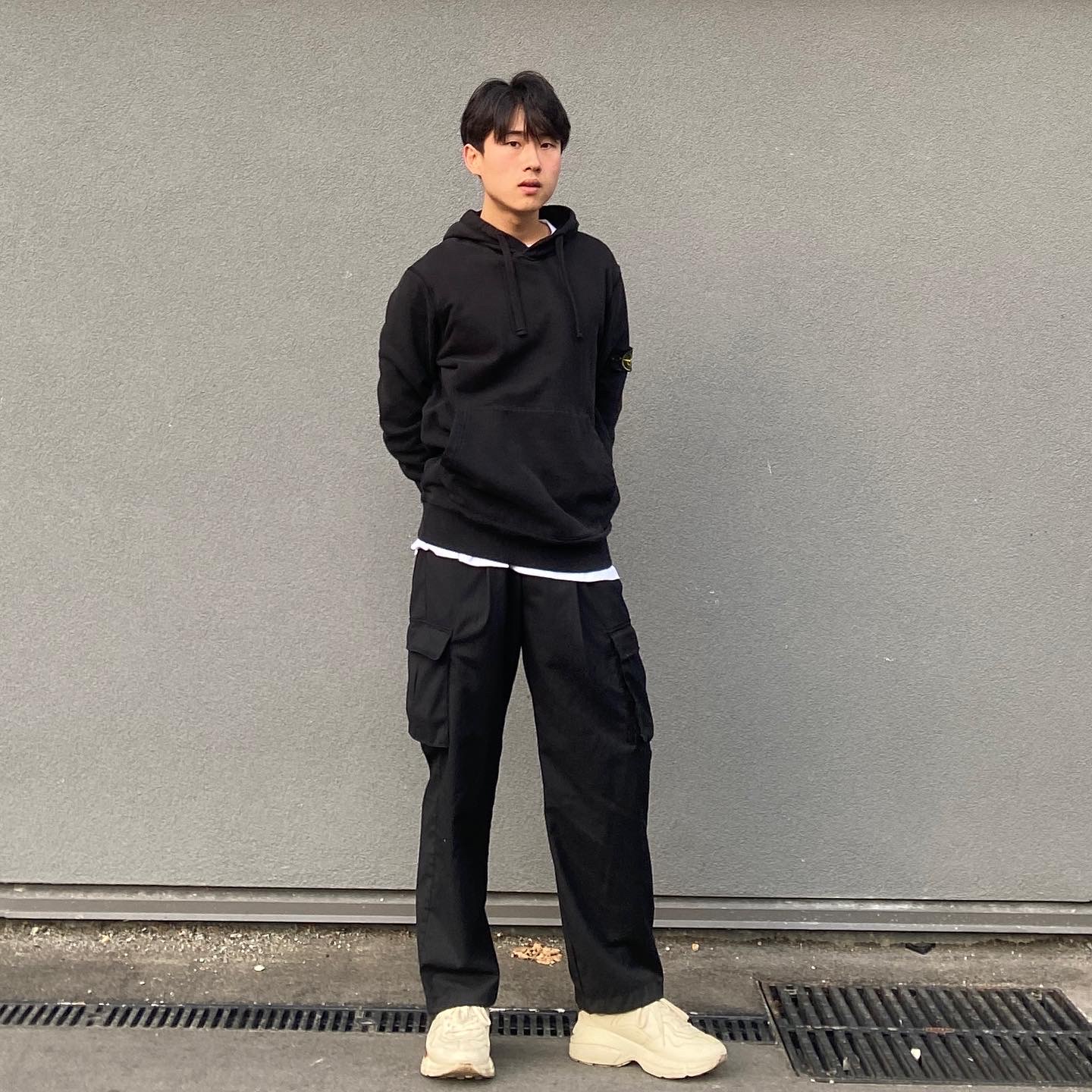 Gucci Rhyton Leather Sneakers Logo, Stone Island 64120 Cotton Fleece Hooded Sweatshirt Black - 22FW 착용 스타일 - 1