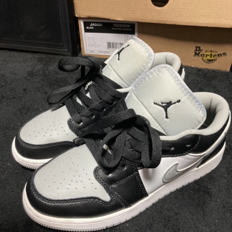 Jordan 1 Low Black Light Smoke Grey 착용 스타일