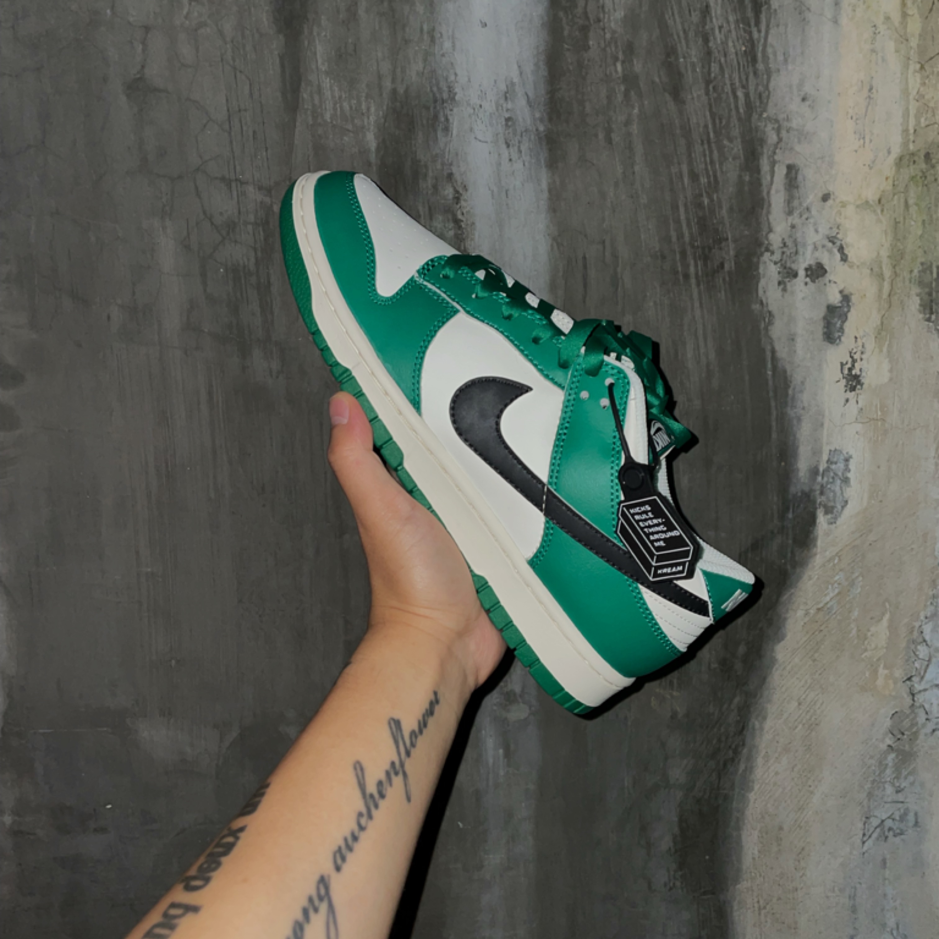 Nike Dunk Low Retro SE Jackpot Malachite 착용 스타일
