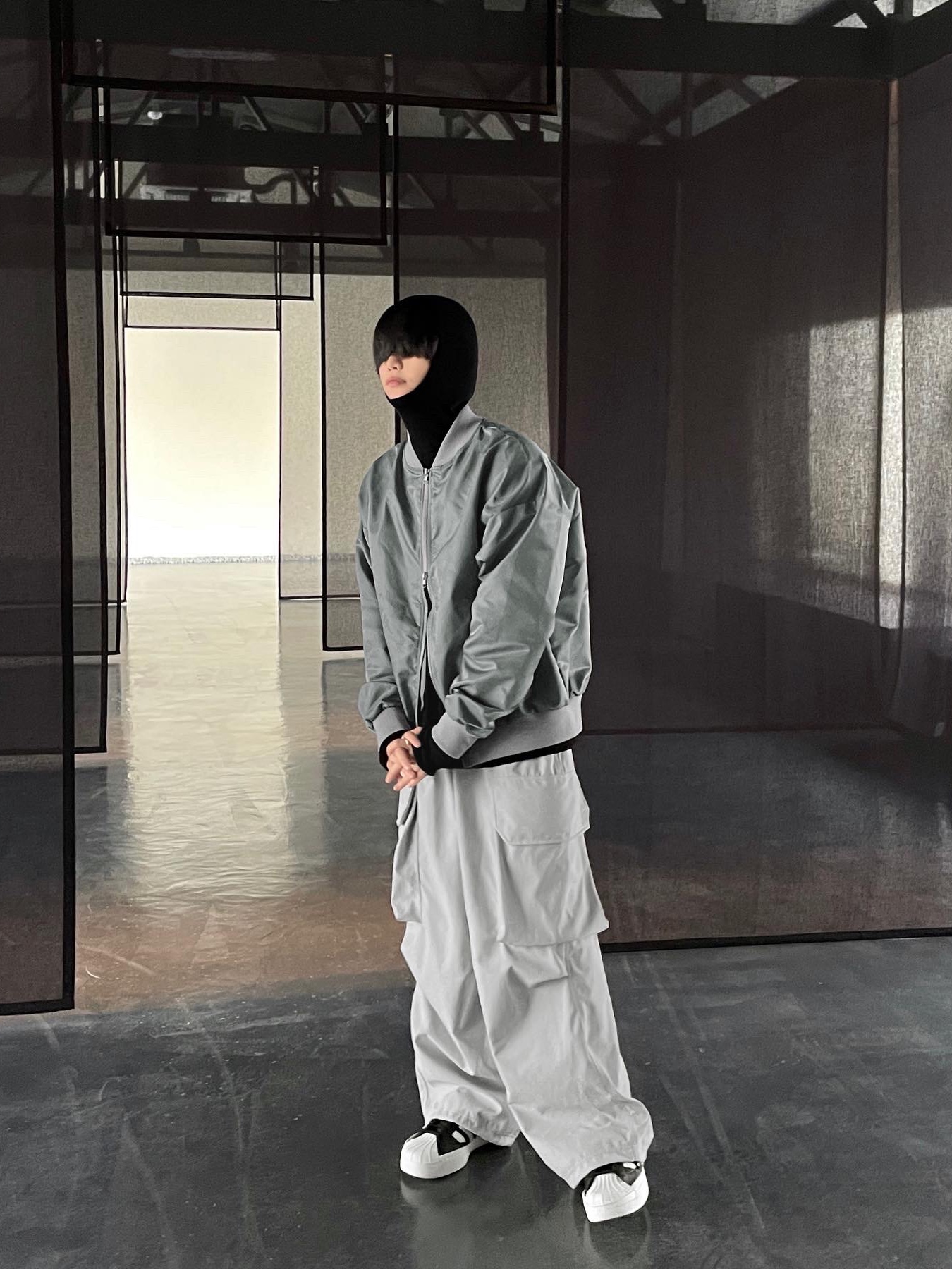 Y-3 Yohji Star Black White 착용 스타일 - 5