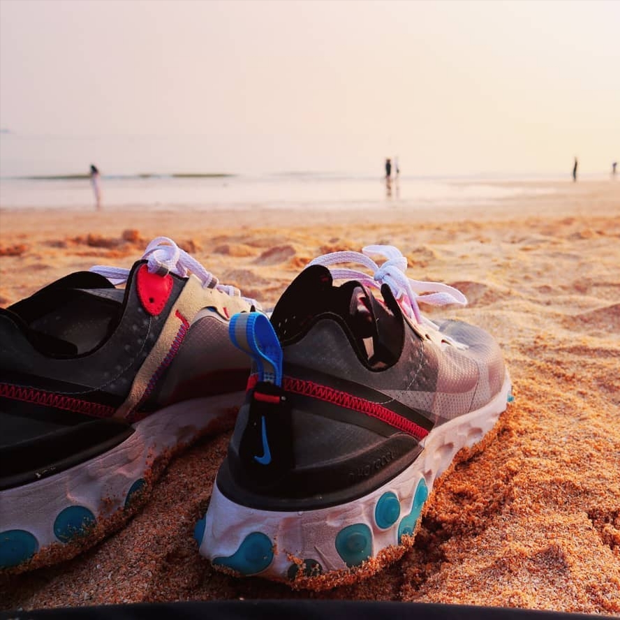 Nike React Element 87 Dark Grey Photo Blue, Stone Island B0943 Nylon Metal Swimming Trunk Rose Pink - 21SS 착용 스타일 - 2