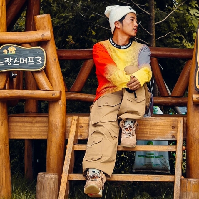 Nike x Stussy NRG FL LS Top Multi Color (DO5308-902), Nike x Stussy Cuff Beanie White 착용 스타일