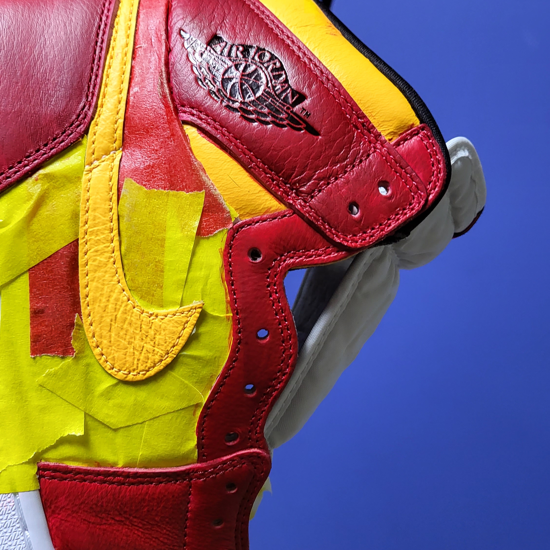 Jordan 1 Mid Gym Red Black White, Jordan 1 Retro High OG Light Fusion Red 착용 스타일 - 2