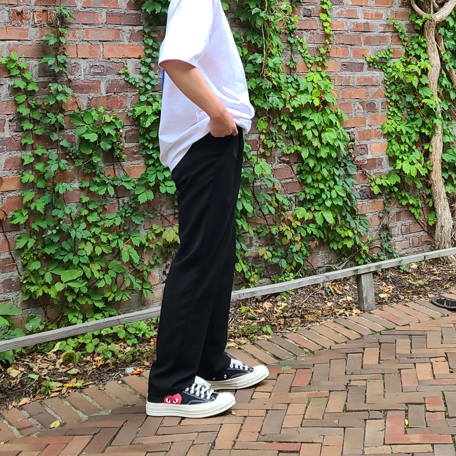 Converse x Play Comme des Garcons Chuck 70 Ox Black 착용 스타일 - 1