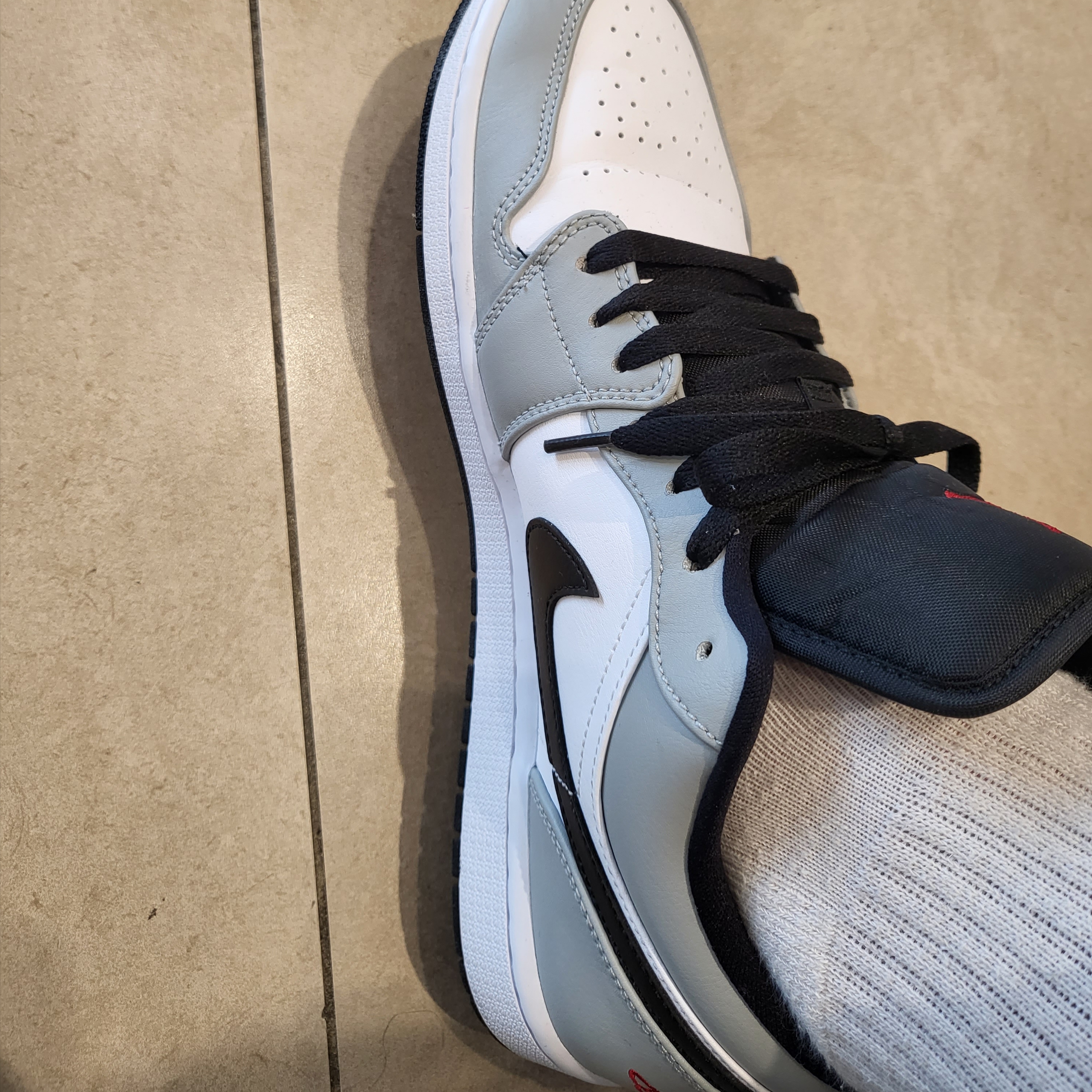 Jordan 1 Low Light Smoke Grey 착용 스타일