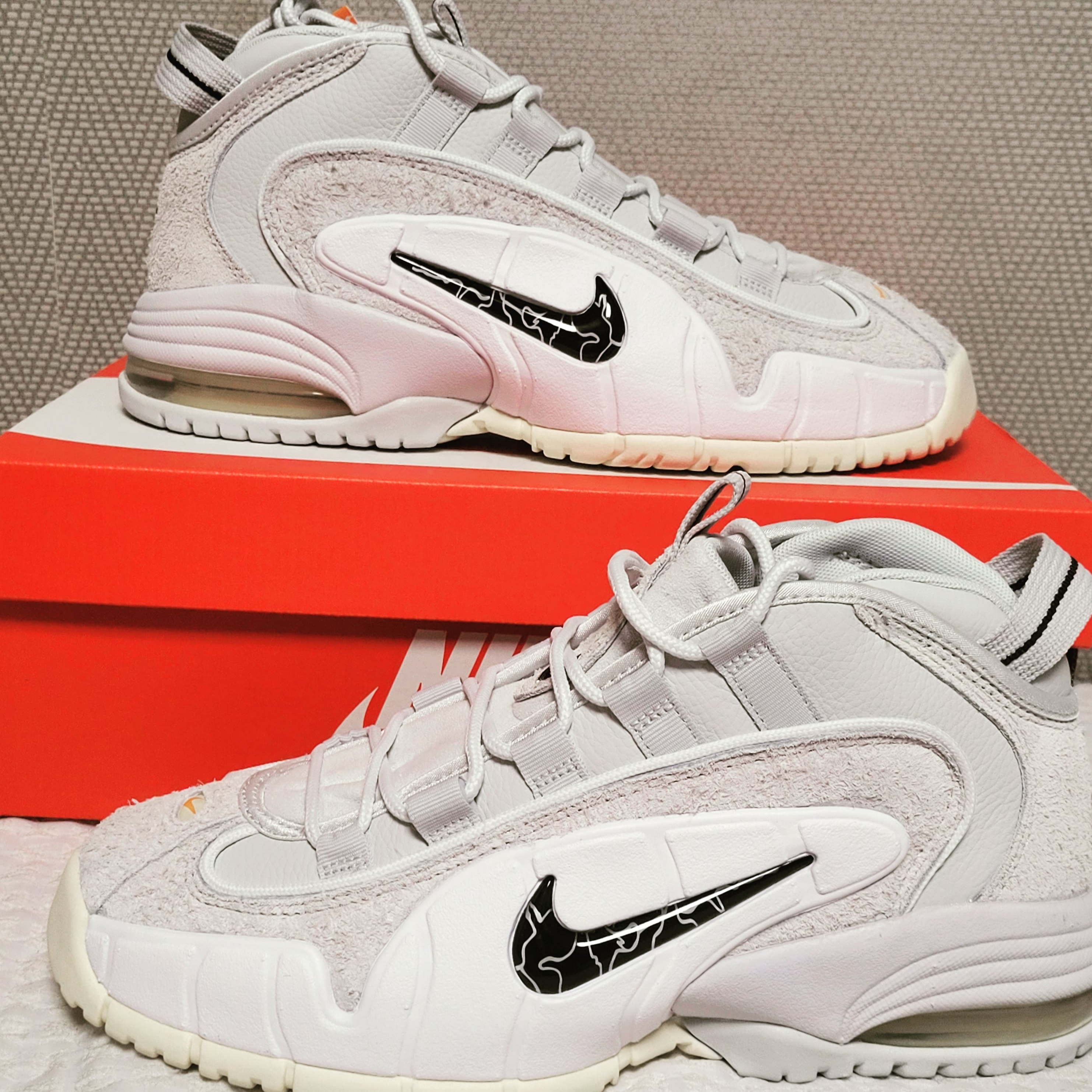 Nike Air Max Penny Photon Dust and Summit White 착용 스타일