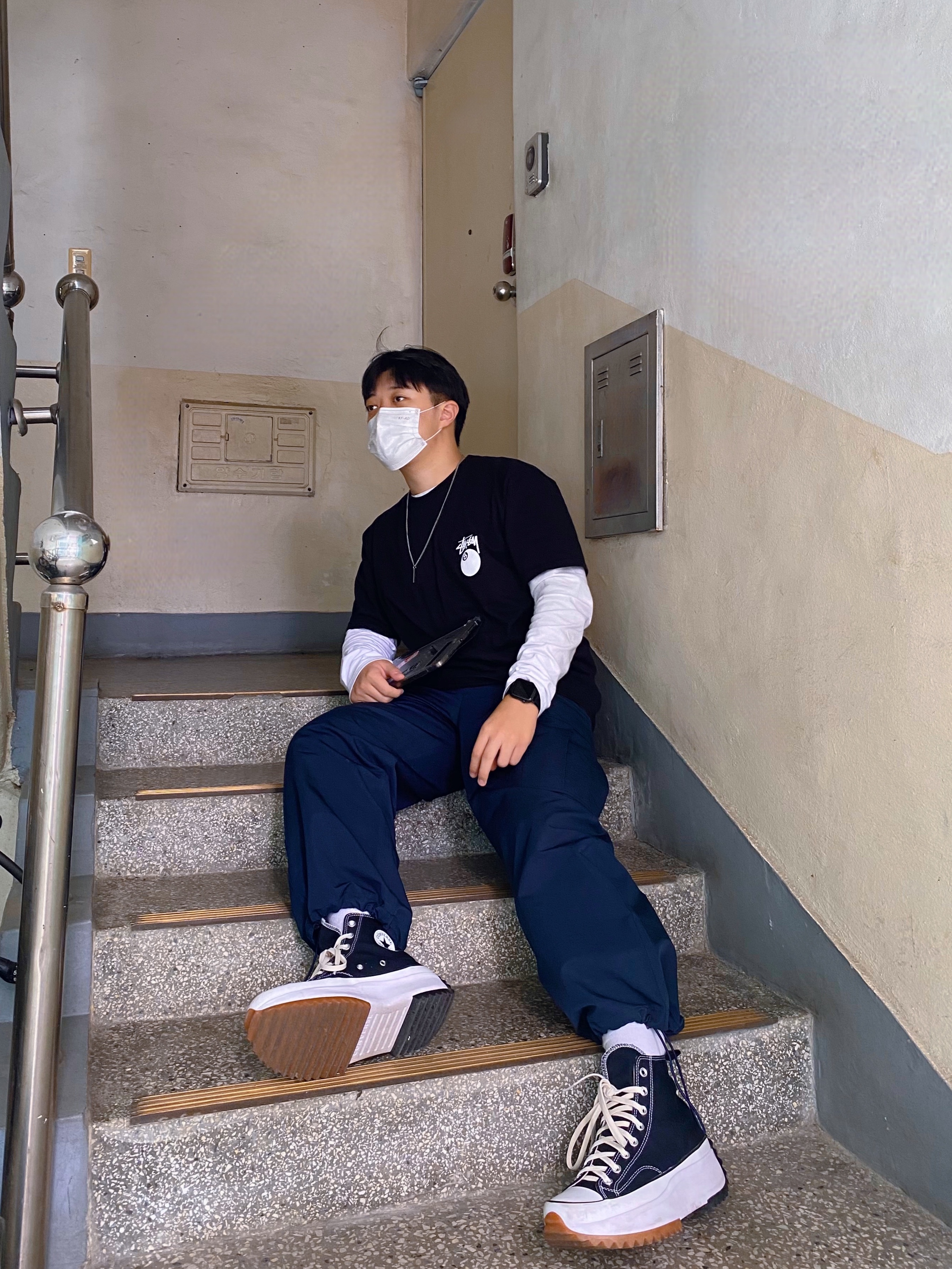 Apple iPad Air 4th Gen Wifi 64GB Space Gray (Korean Ver.), Stussy Billiards T-Shirt Black 착용 스타일 - 2