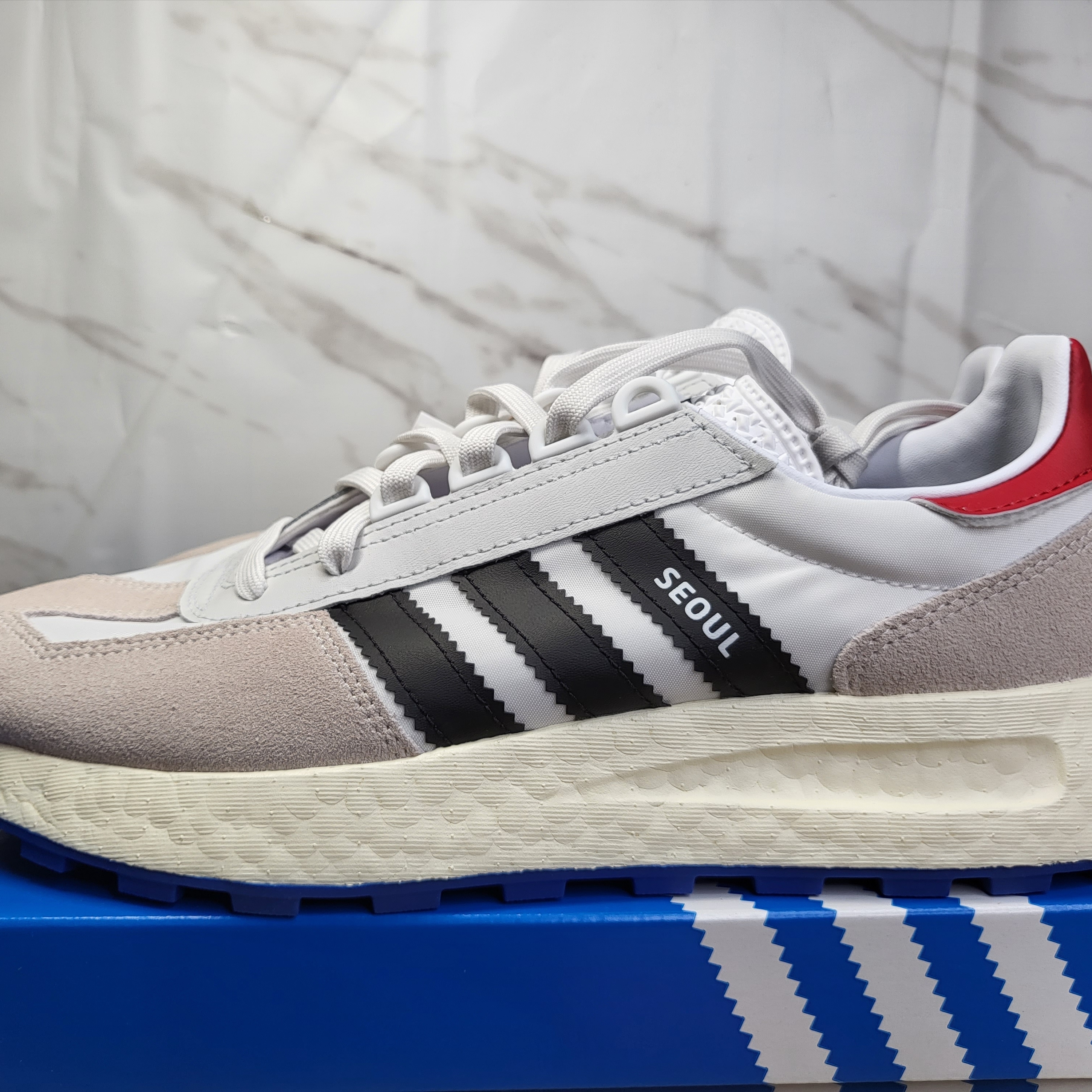 Adidas Retropy E5 White 착용 스타일 - 1
