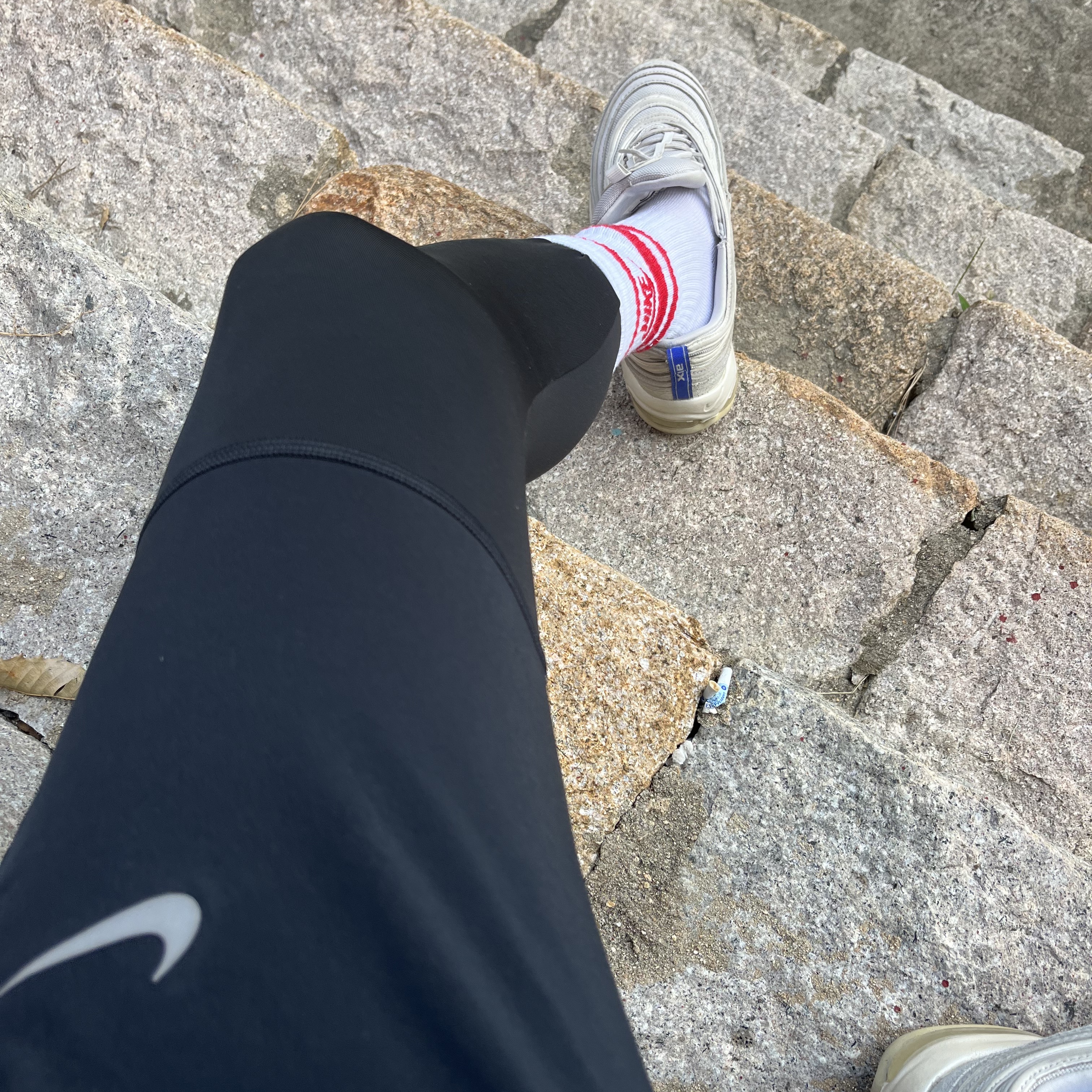 Nike Air Max 97 Pure Platinum Racer Blue 착용 스타일