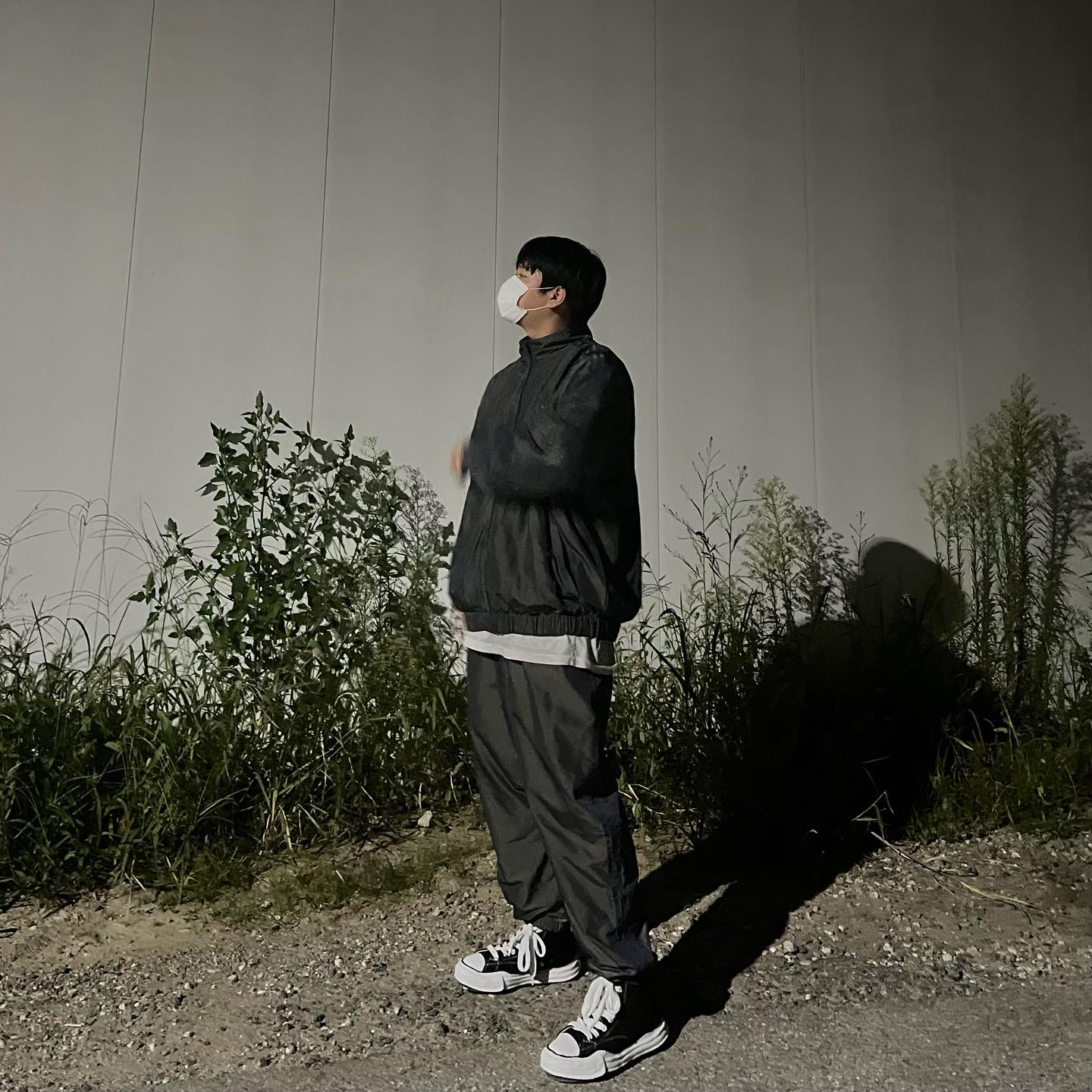 Maison Mihara Yasuhiro Peterson OG Sole Canvas High-top Sneakers Black 착용 스타일 - 3