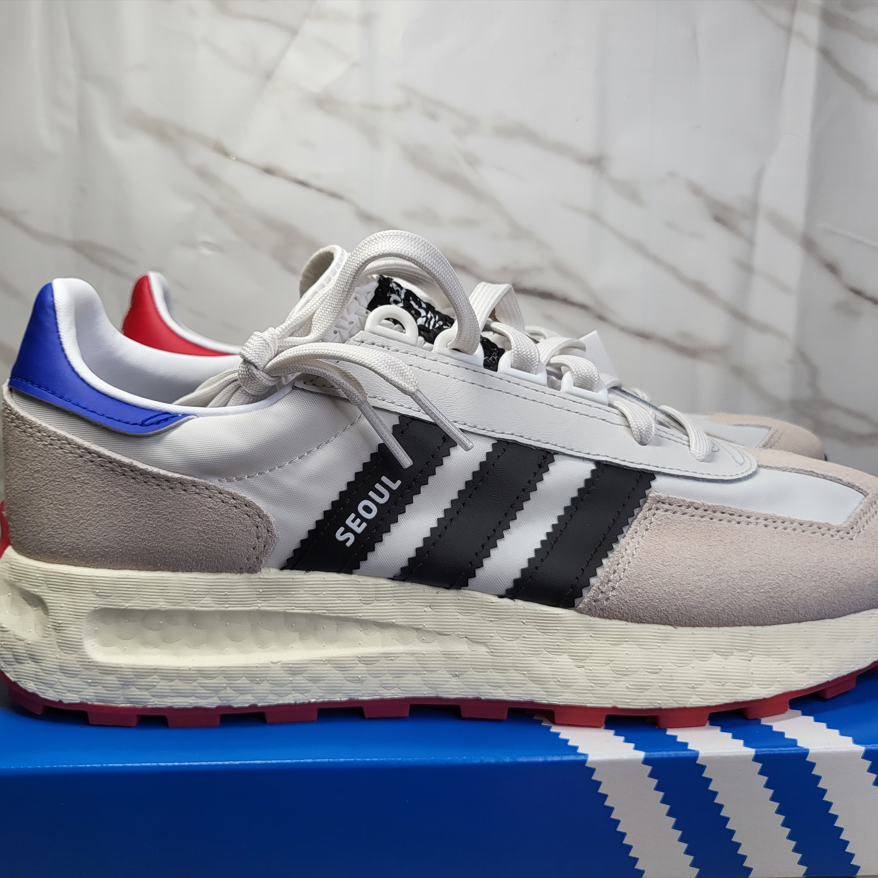 Adidas Retropy E5 White 착용 스타일 - 2