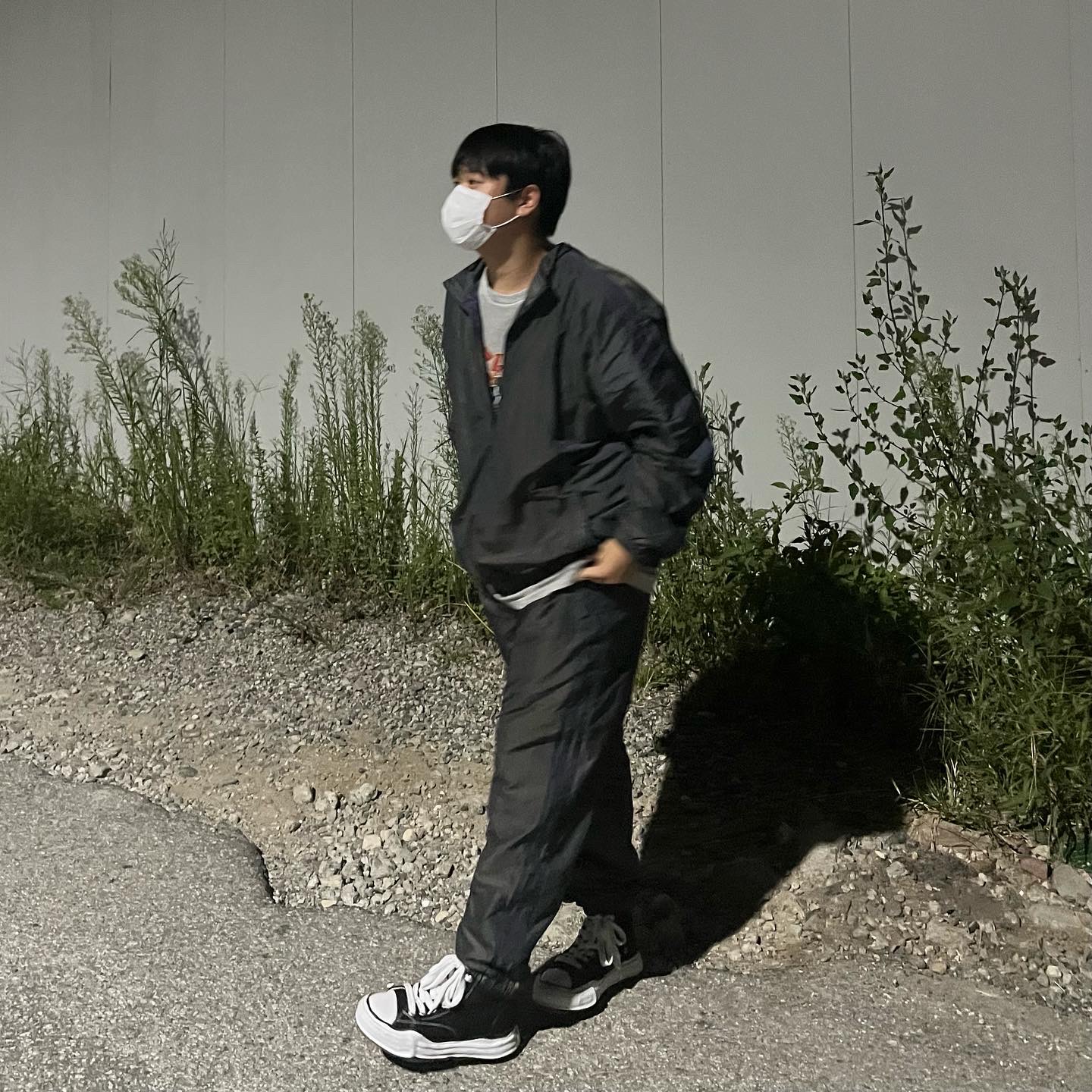 Maison Mihara Yasuhiro Peterson OG Sole Canvas High-top Sneakers Black 착용 스타일 - 2