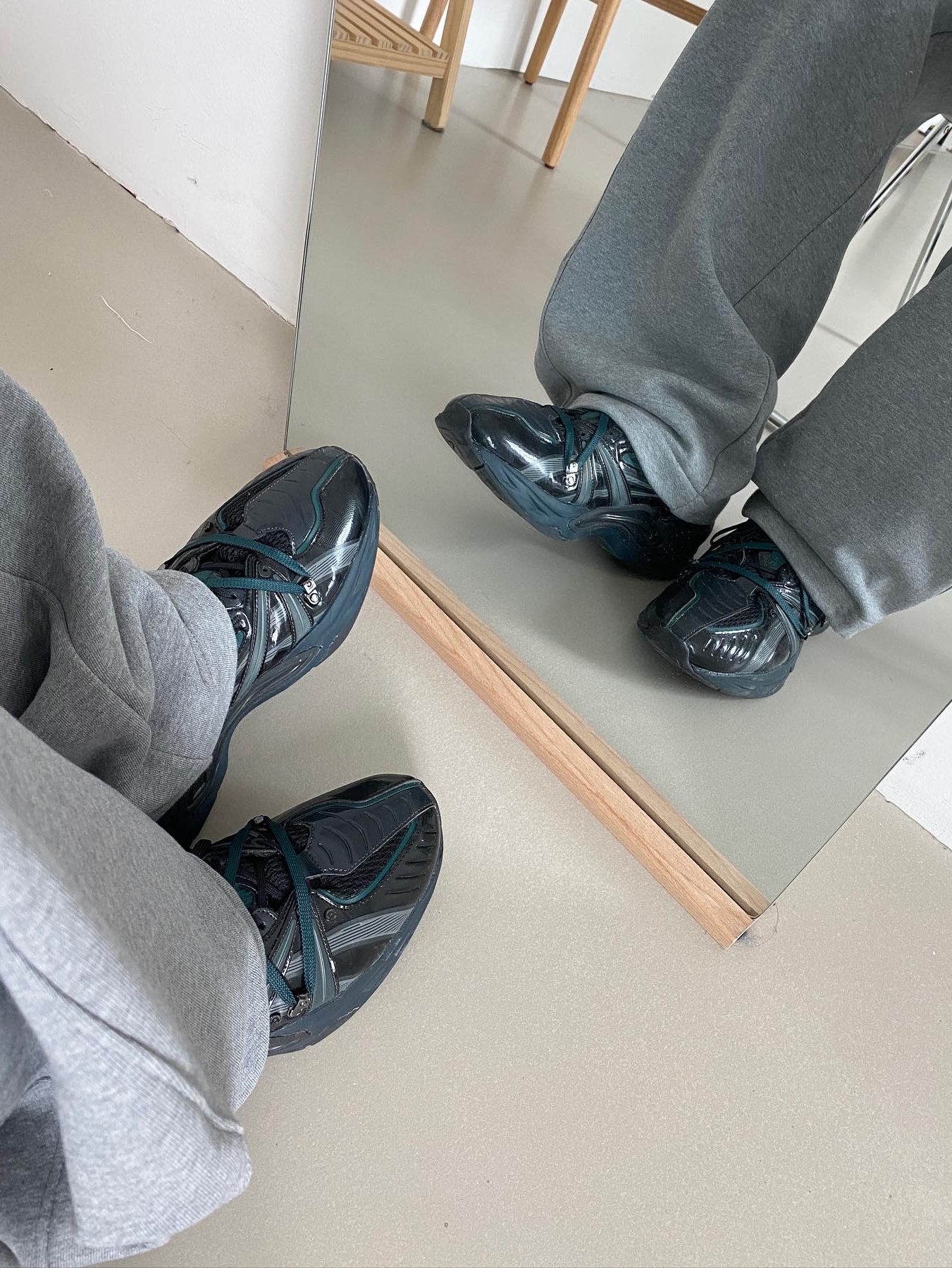 Asics x Andersson Bell HN2-S Protoblast Black 착용 스타일 - 3