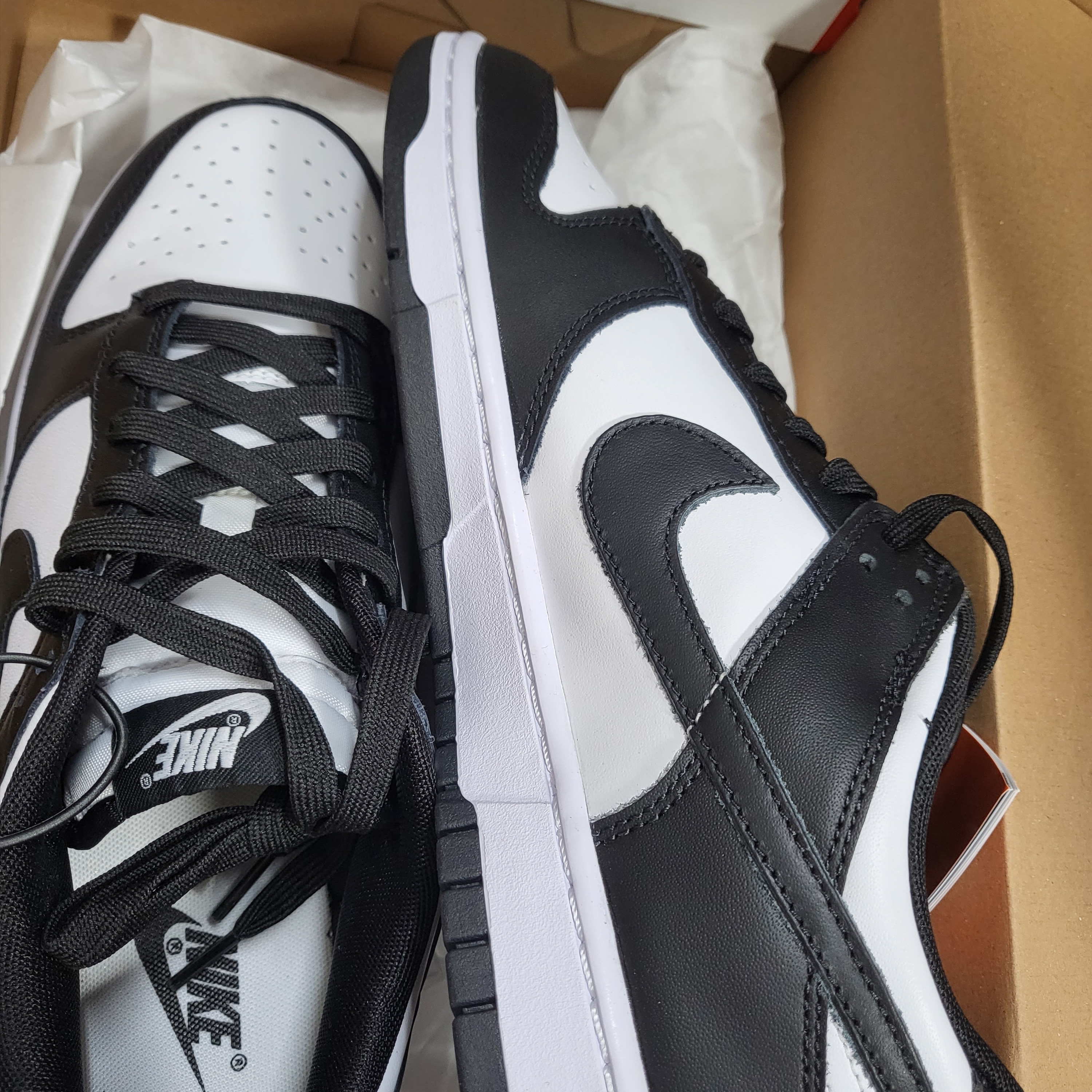 Nike Dunk Low Retro Black 착용 스타일
