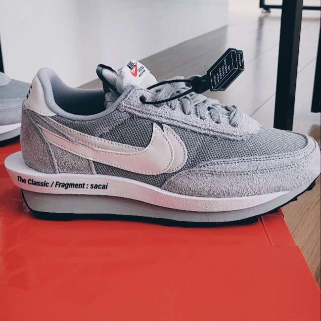Nike x Sacai x Fragment LDWaffle Light Smoke Grey 착용 스타일