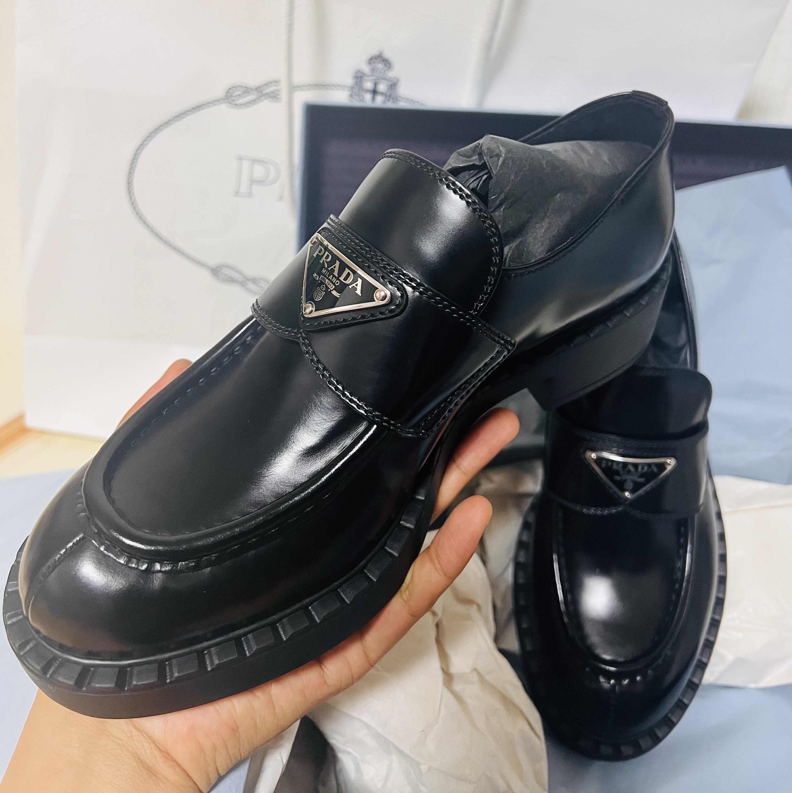 Prada Chocolate Brushed Leather Loafers Black 착용 스타일