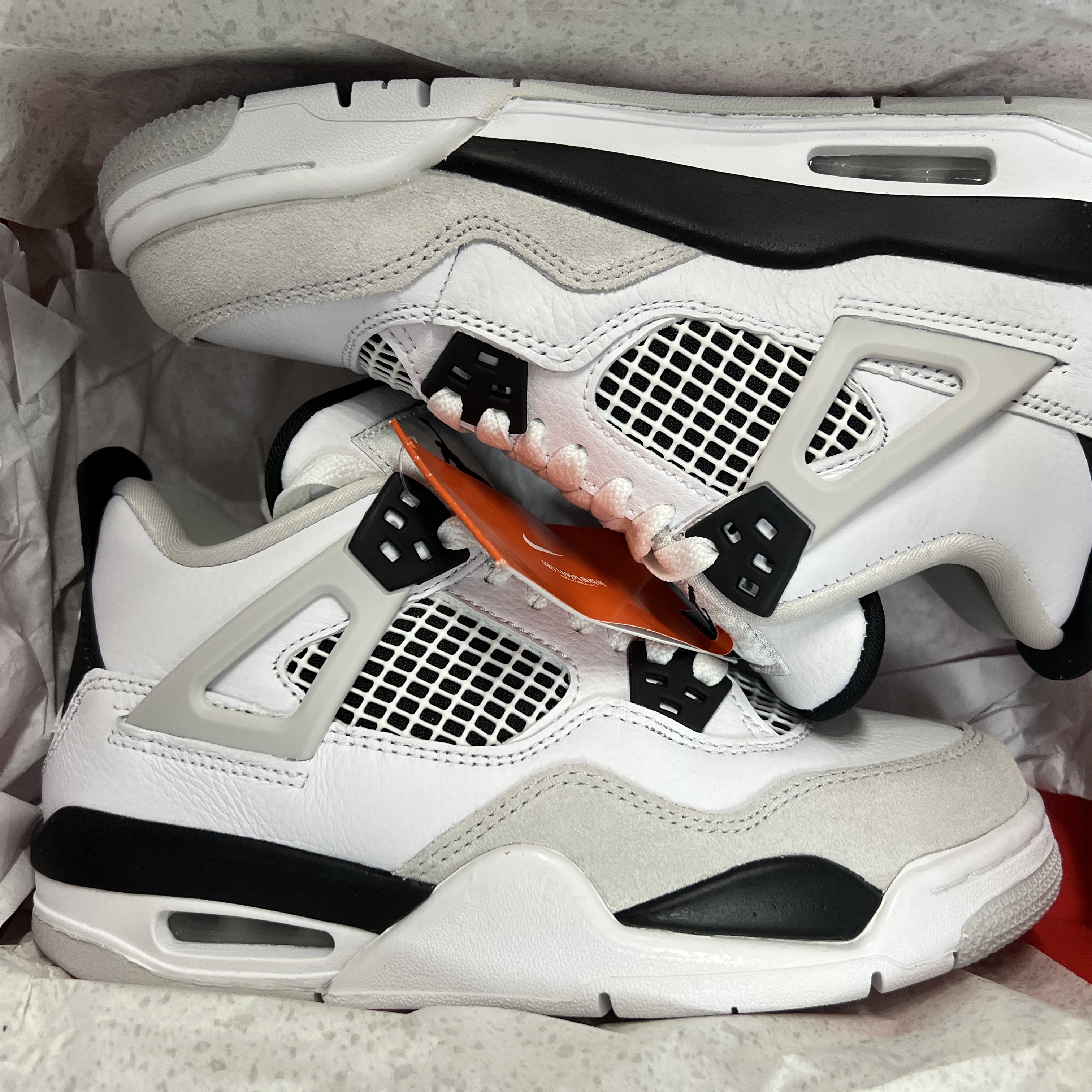 (GS) Jordan 4 Retro White and Black 착용 스타일