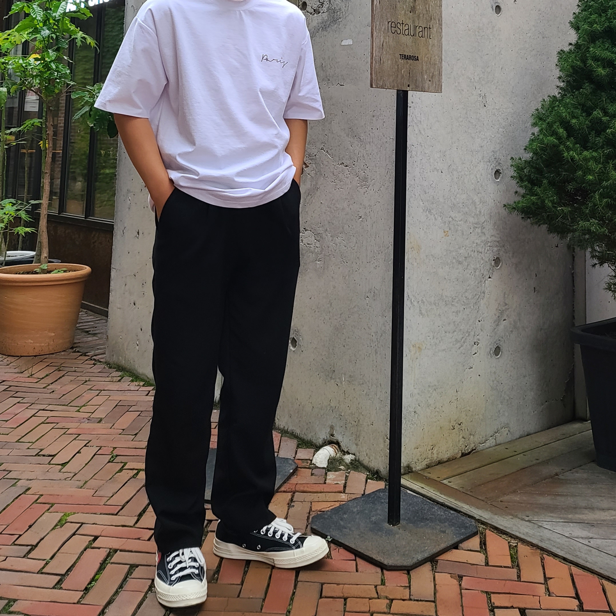 Converse x Play Comme des Garcons Chuck 70 Ox Black 착용 스타일 - 2