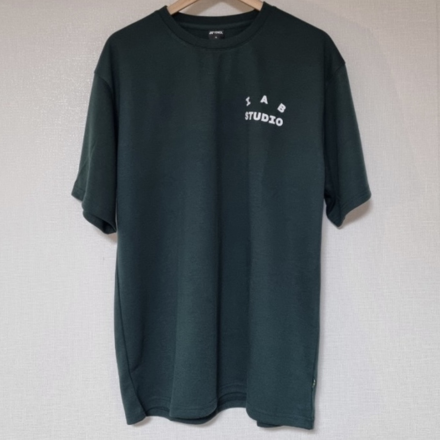 IAB Studio x Yonex T-Shirt Green 착용 스타일