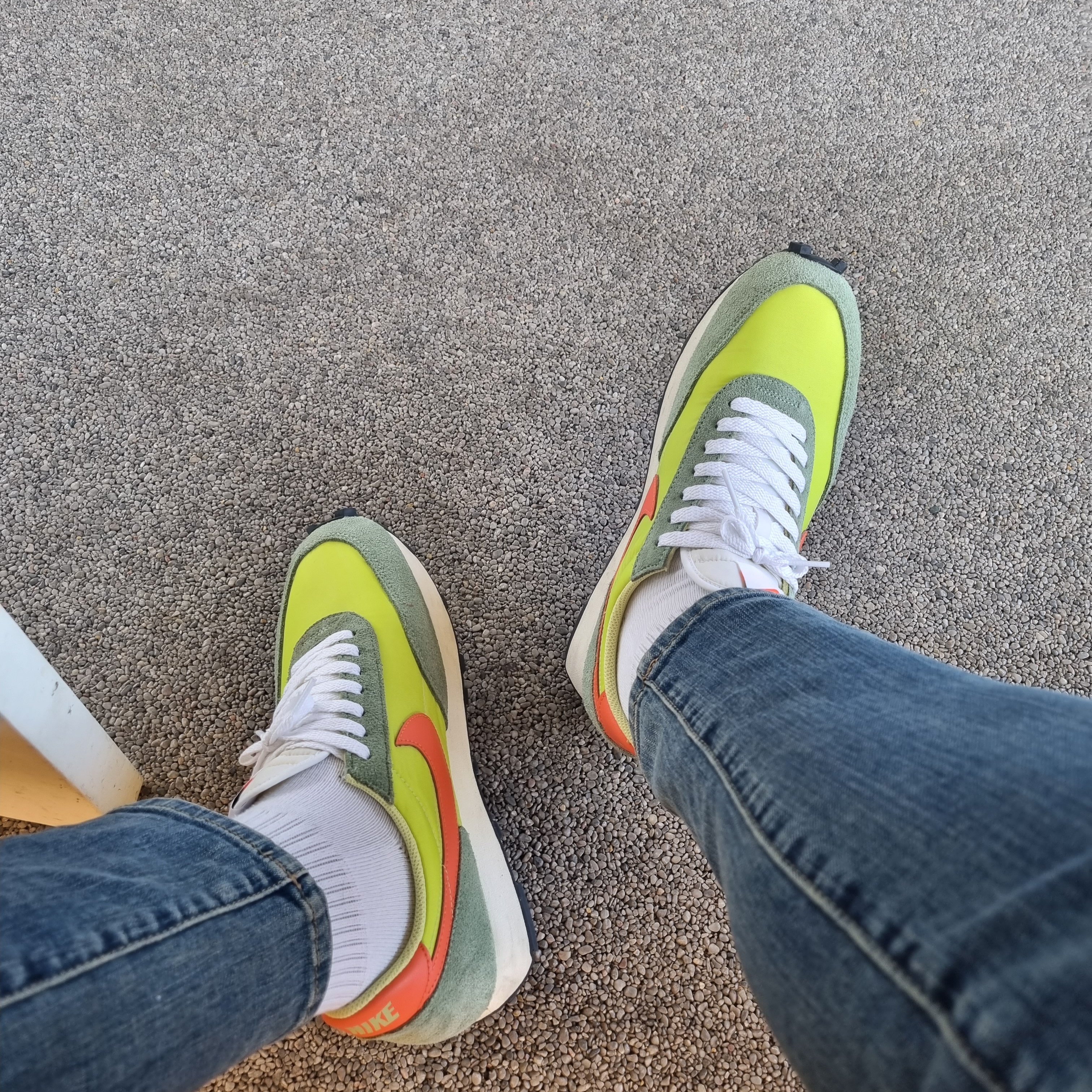 Nike Daybreak Limelight 착용 스타일
