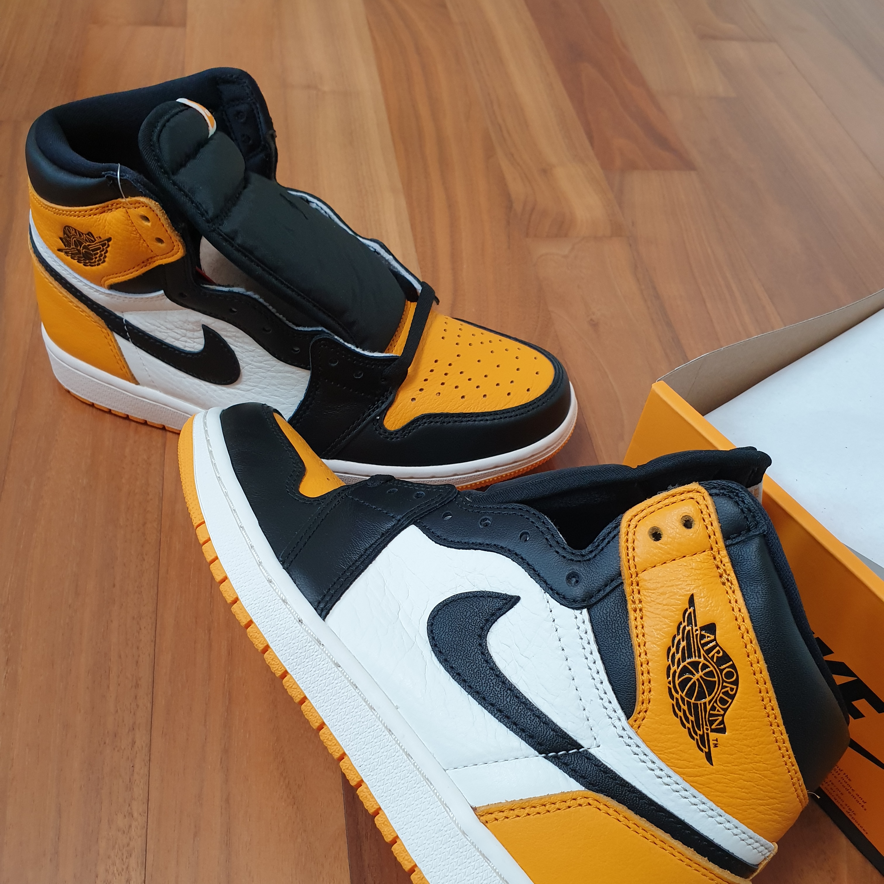 Jordan 1 Retro High OG Taxi 착용 스타일 - 2