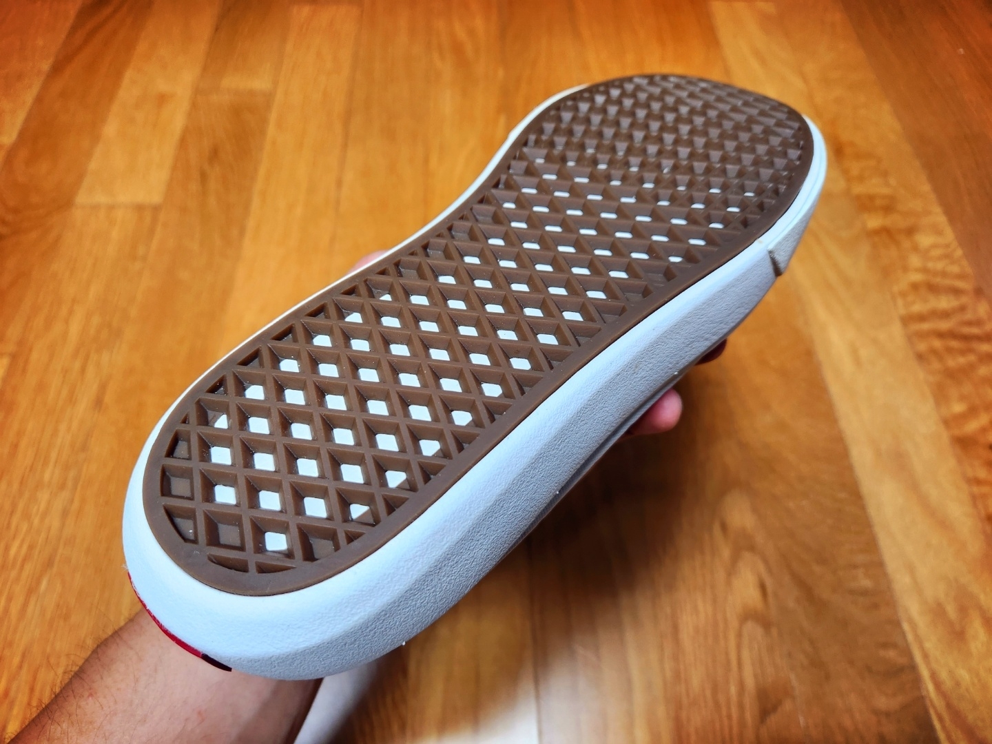Vans Checkerboard Comfycush One Marshmallow 착용 스타일 - 3