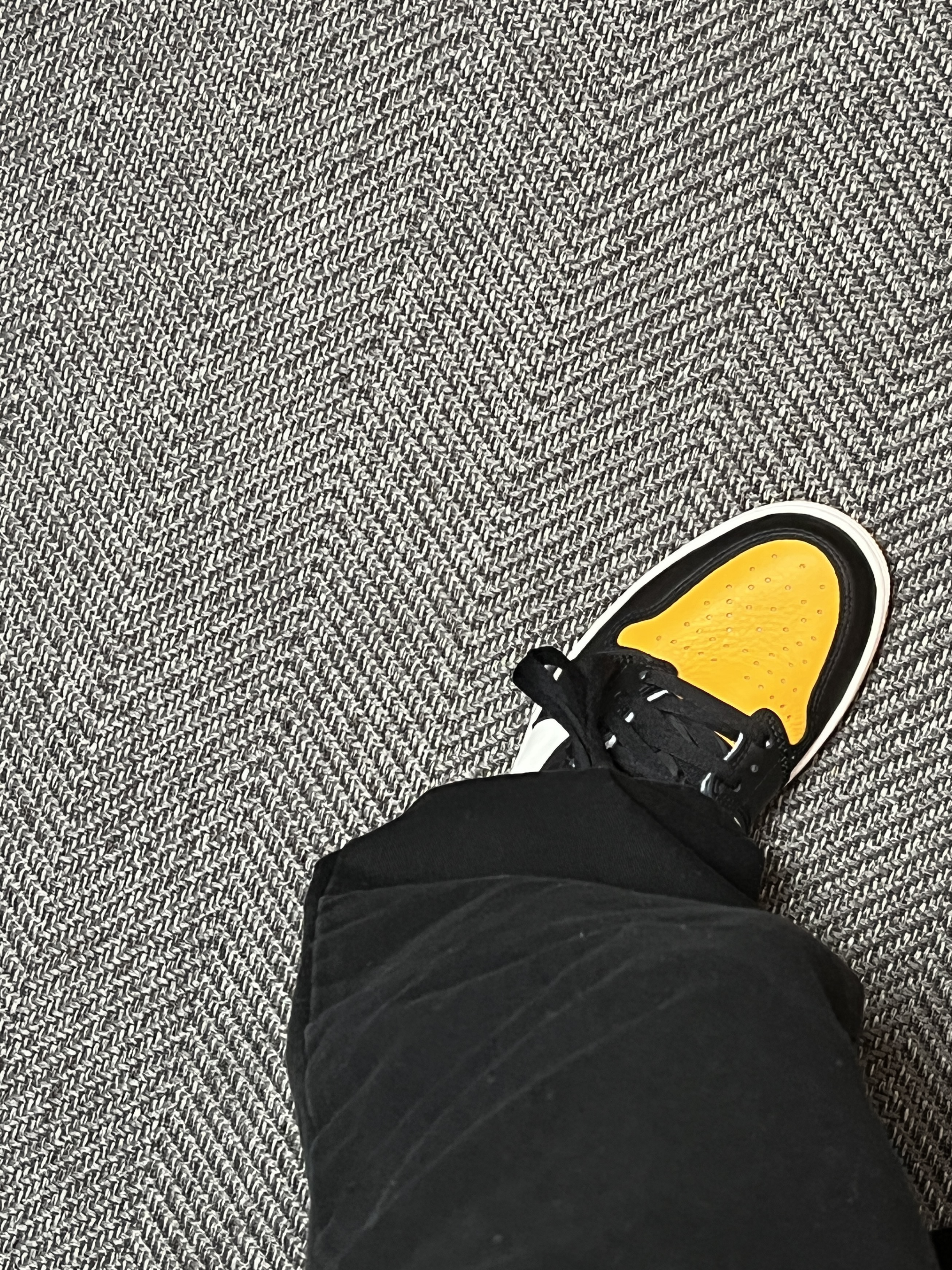 Jordan 1 Retro High OG Taxi 착용 스타일